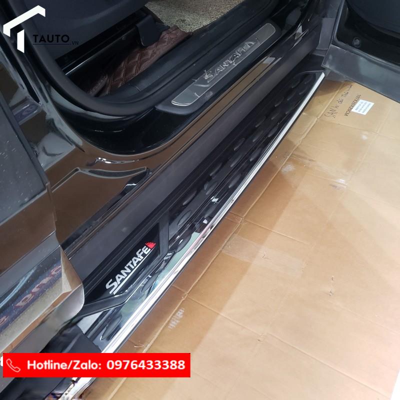 Bệ bước chân Hyundai Santafe 2019-2020 tráng gương chấm bi