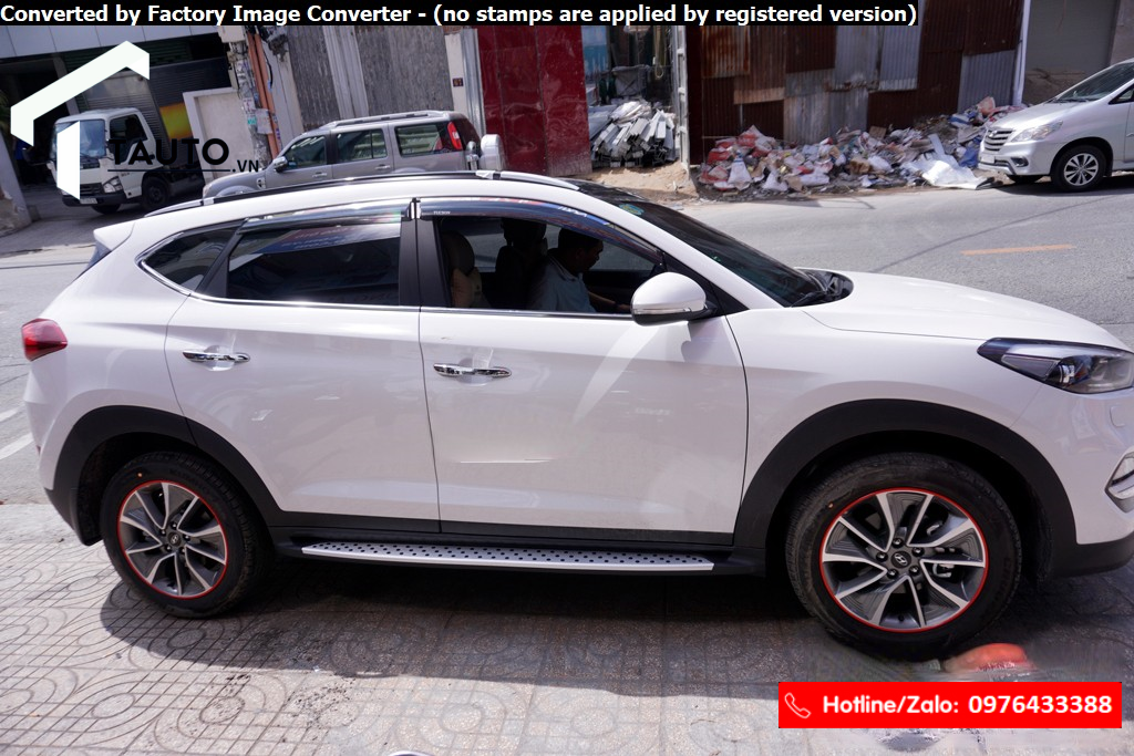BỆ BƯỚC CHÂN HYUNDAI TUCSON 2019 MẪU CHẤM BI