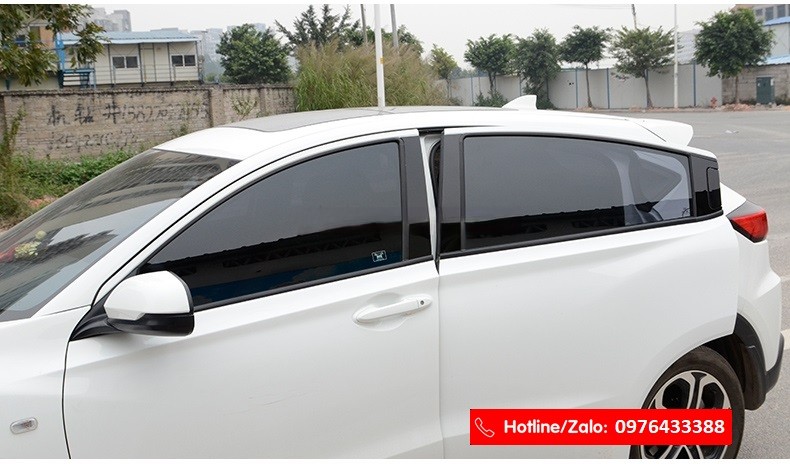Tấm dán cột cửa đen bóng cho HR-V