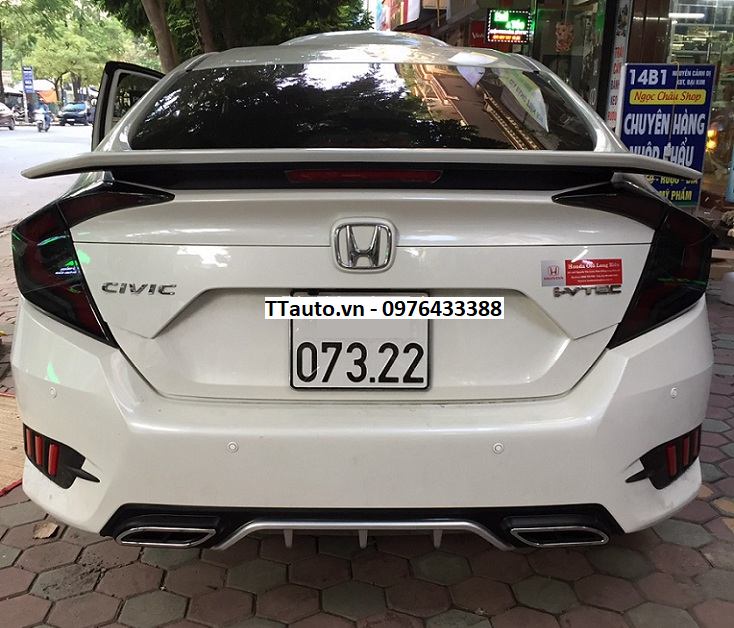 Cụm đèn hậu kiểu mới cho Civic 2016-2021
