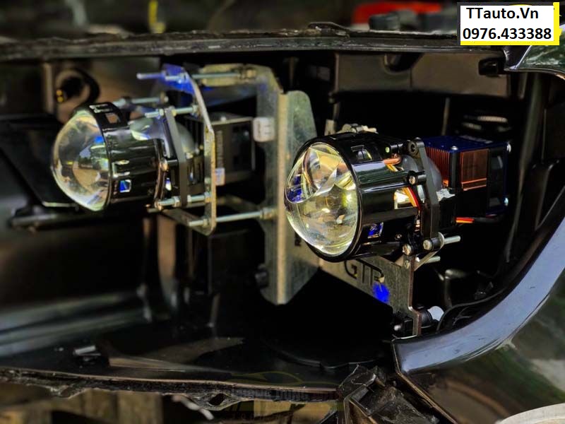 ĐỘ ĐÈN FORD RANGER CỰC SÁNG VỚI 3 CẶP XLIGHT