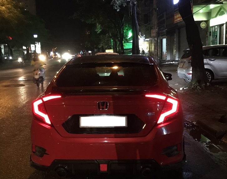 Cụm đèn hậu kiểu mới cho Civic 2016-2021