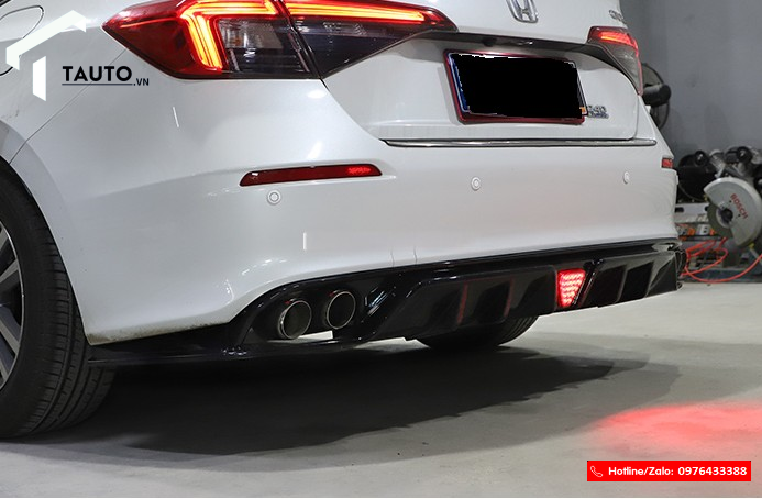 Độ pô và lip sau cho Honda Civic 2022