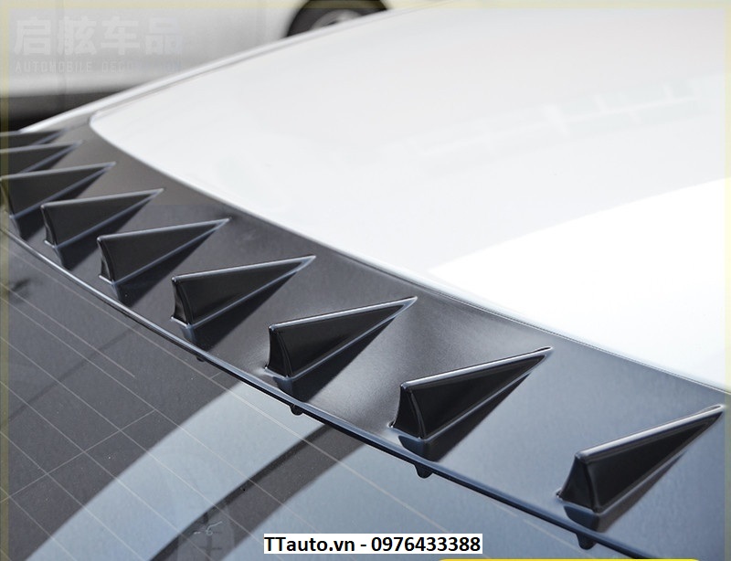 Đuôi lướt gió Top wing kiểu vây cá mập cho Civic 2016-2020