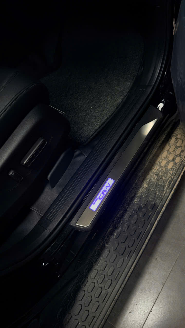 Ốp bậc cửa có đèn xe HONDA CRV