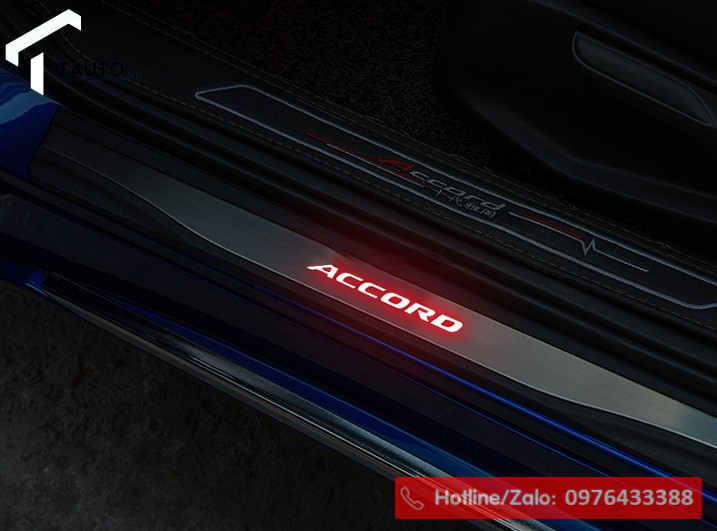 Nẹp bước chân 4 cửa có đèn LED cho Honda Accord 2019-2022