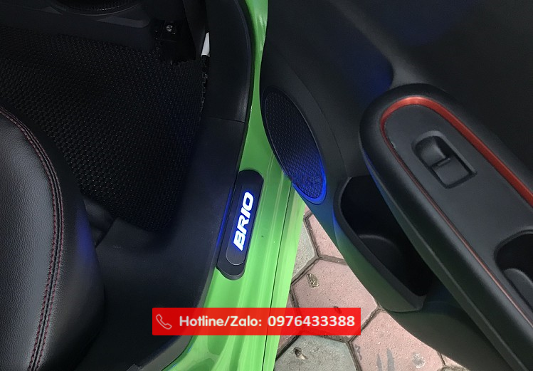 Nẹp bước chân có đèn Honda Brio