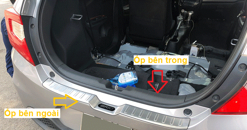 Ốp chống xước cốp cho Honda Brio