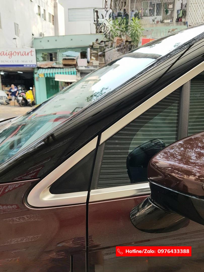 VIỀN CHÂN KÍNH CONG KÍNH KIA CARNIVAL 2022