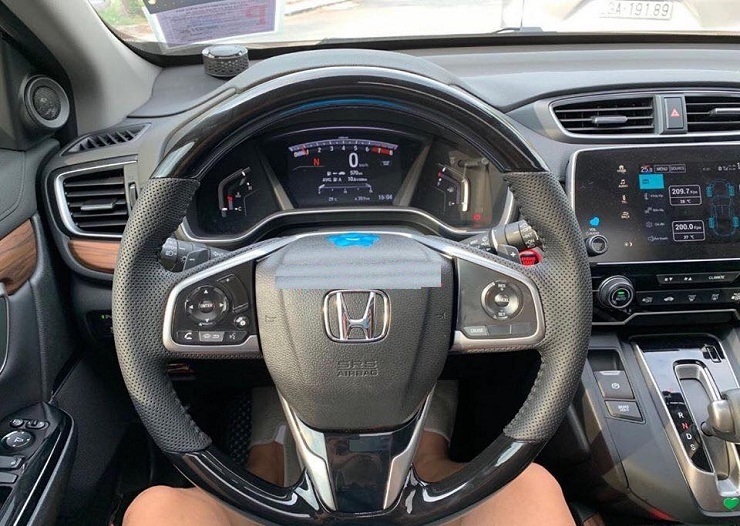 Một số mẫu vô lăng vân gỗ và loại khác cho CR-V các đời