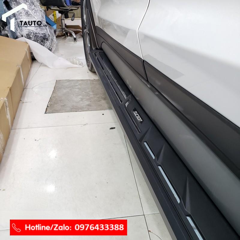 Bậc bước chân Hyundai Tucson 2016-2021 nhôm đúc 2 chỉ