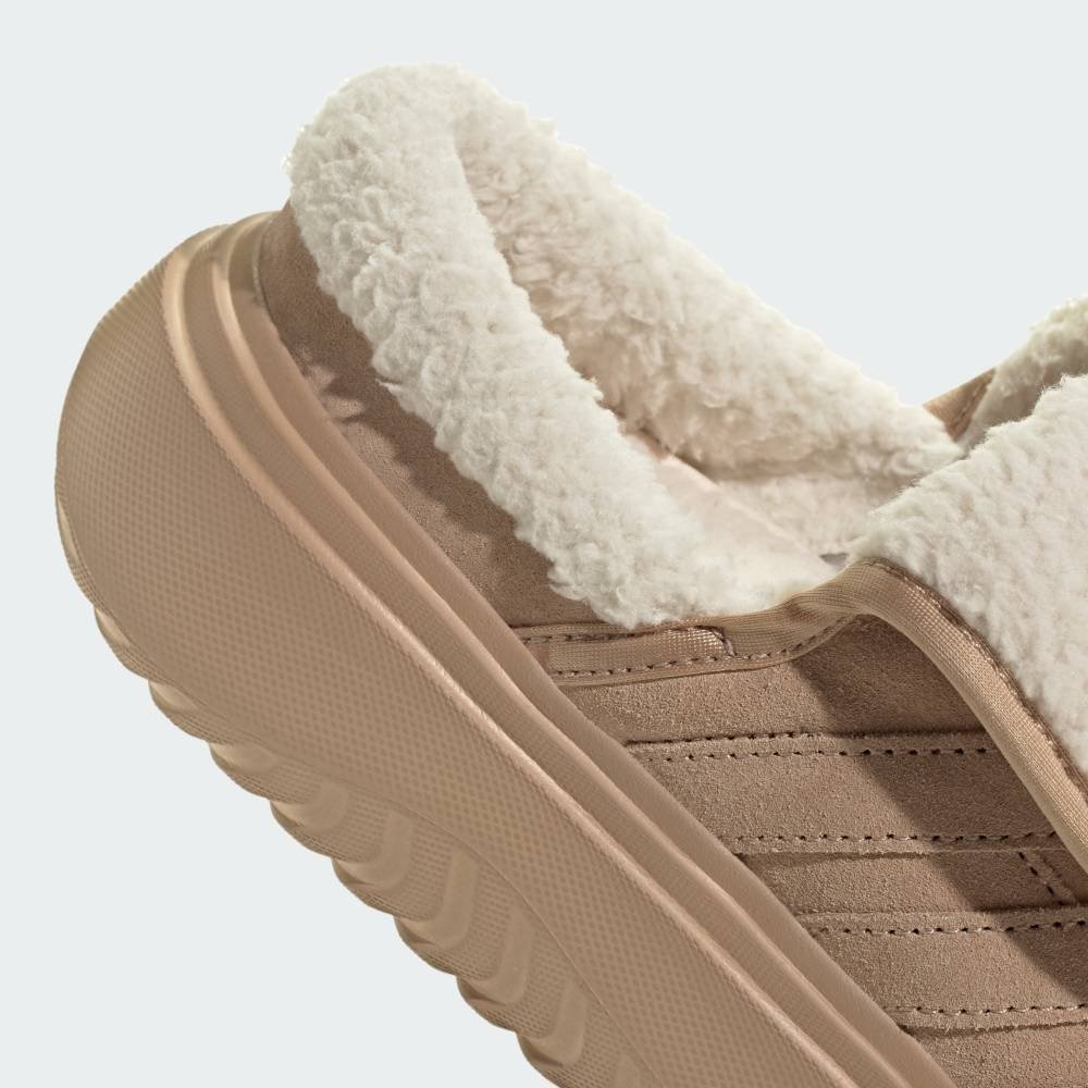 Giày sục adidas Grand Court Mule lót lông - màu cát