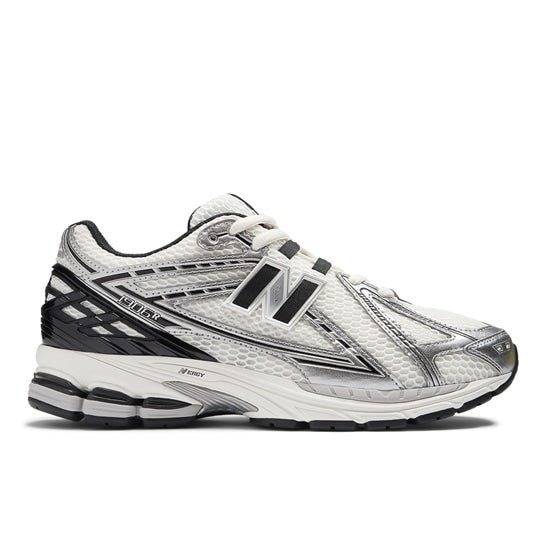 New Balance M1906R bạc ánh kim