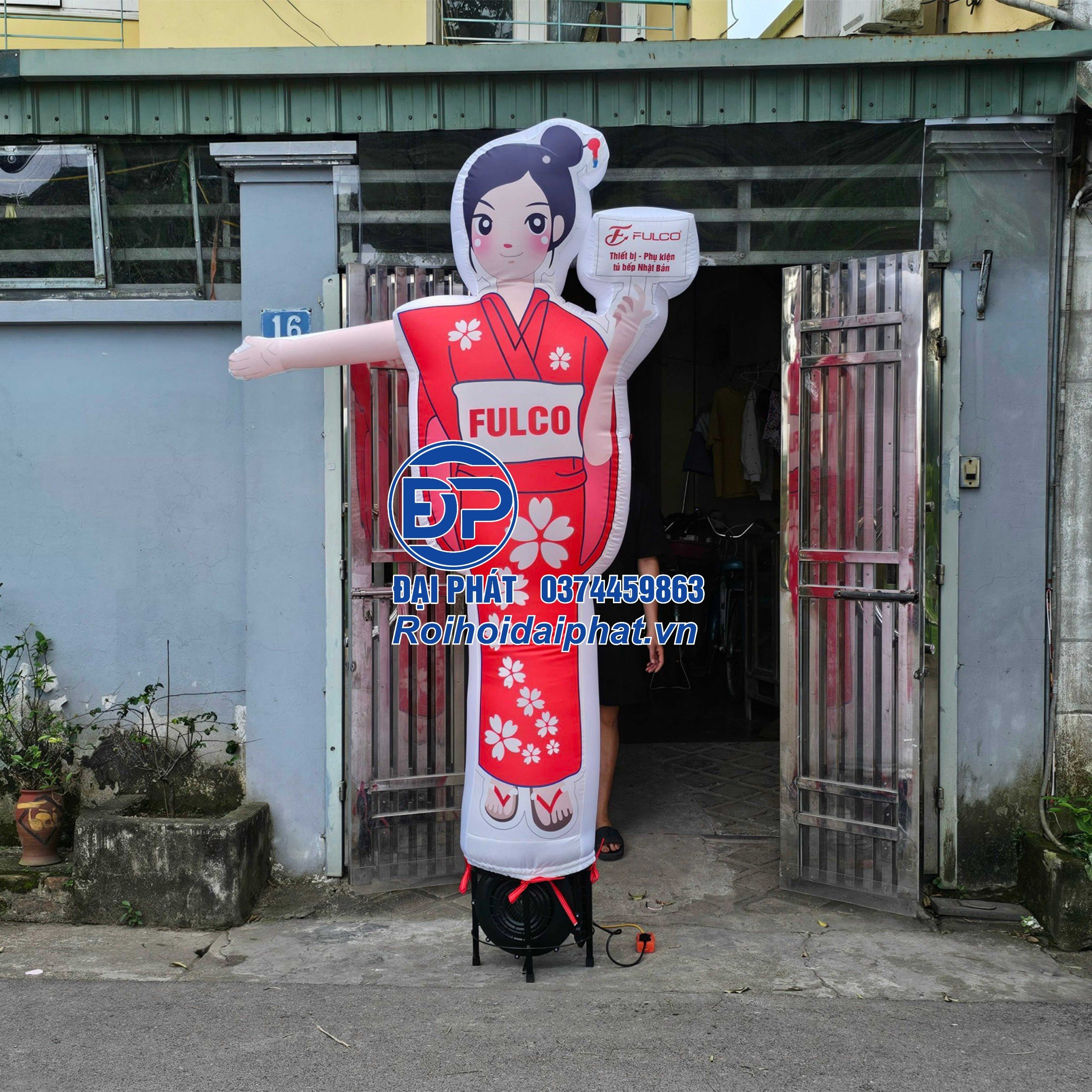 Rối Hơi Cô Gái Hàn Quốc vẫy tay quảng cáo nhà hàng hàn quốc