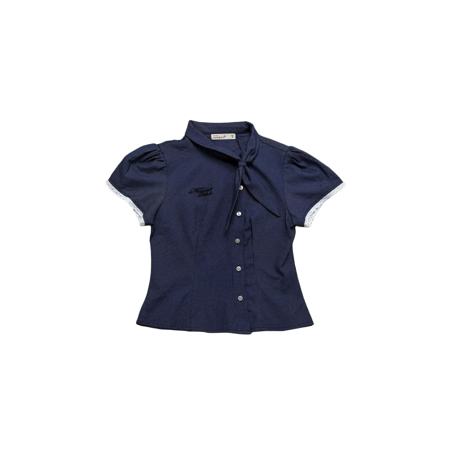 A29957 - Áo sơ mi kiểu form gọn cổ buộc dây thêu Nangbouti
