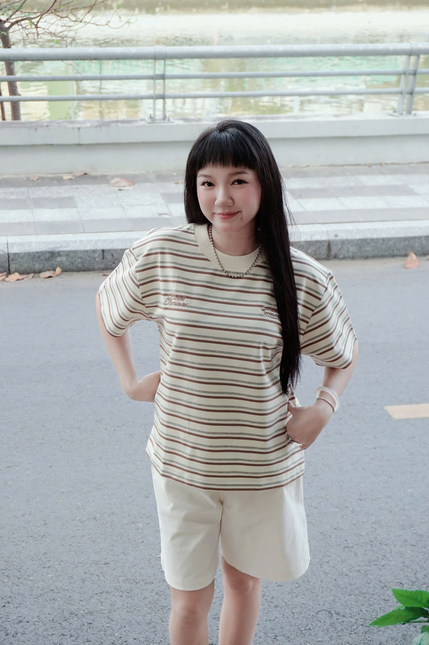 A29331- A thun boxy thêu Over