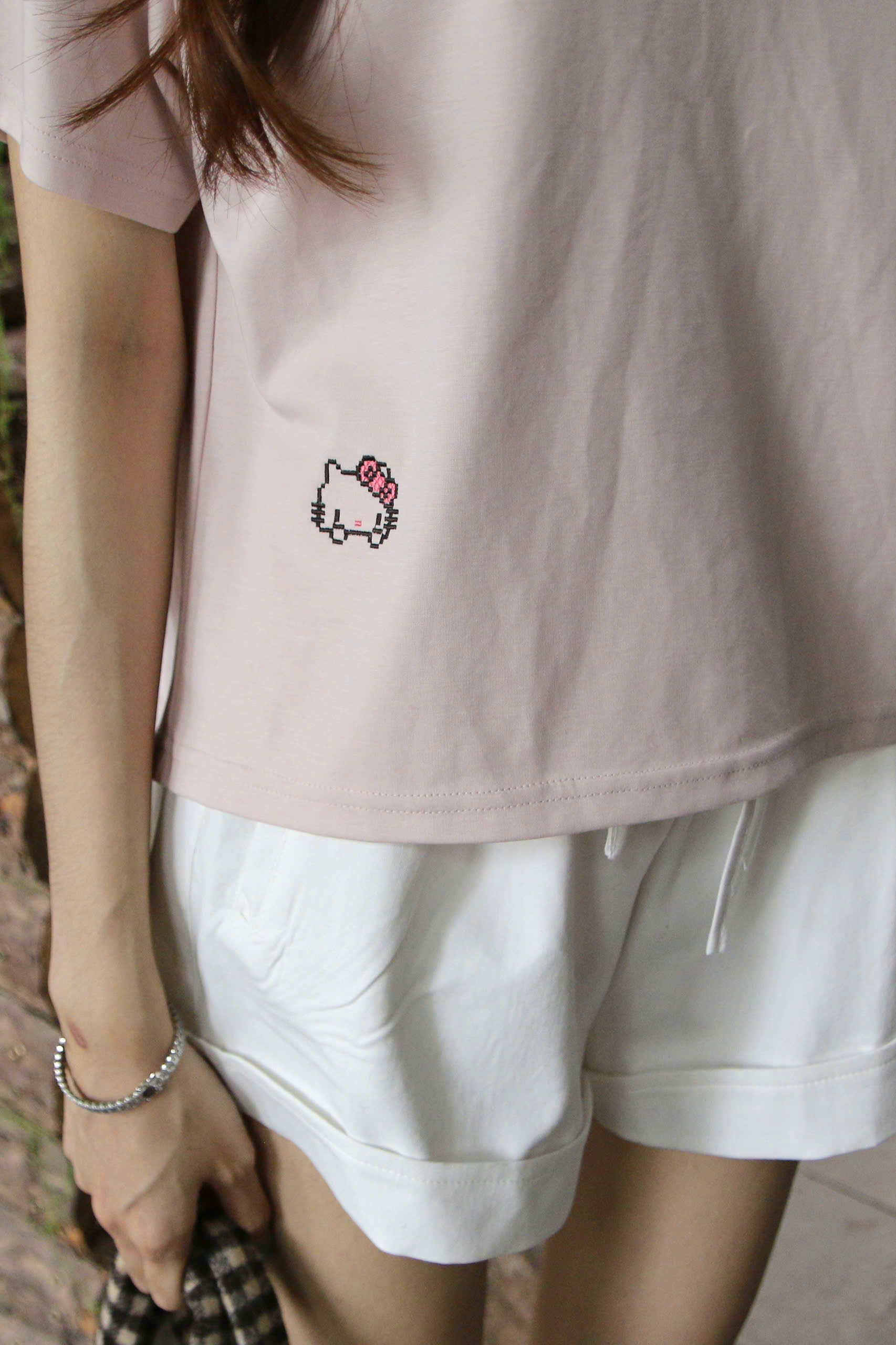 A29180 - A thun PL cổ sen thêu He