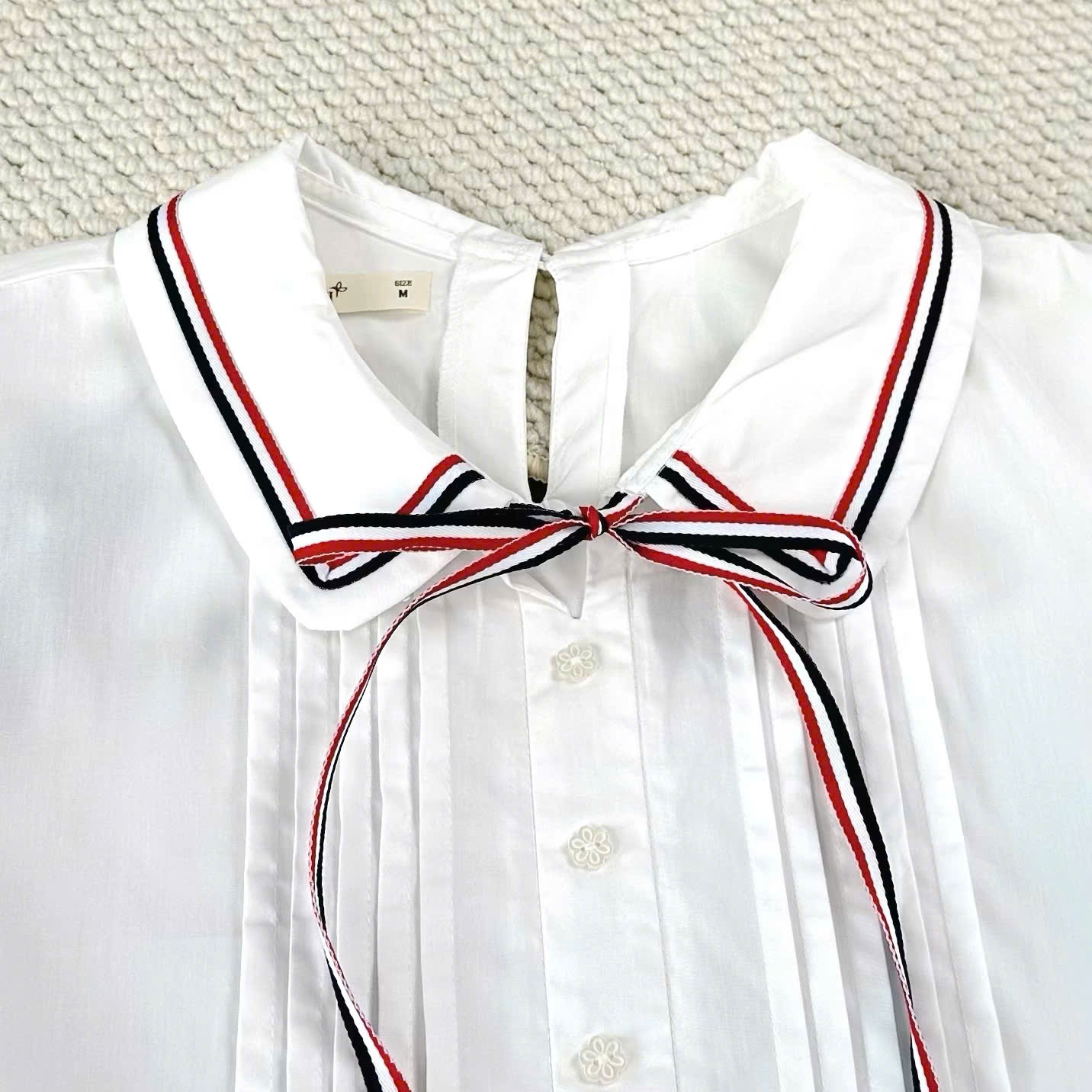 A29644 - A babydoll nhấn li trước lai bèo