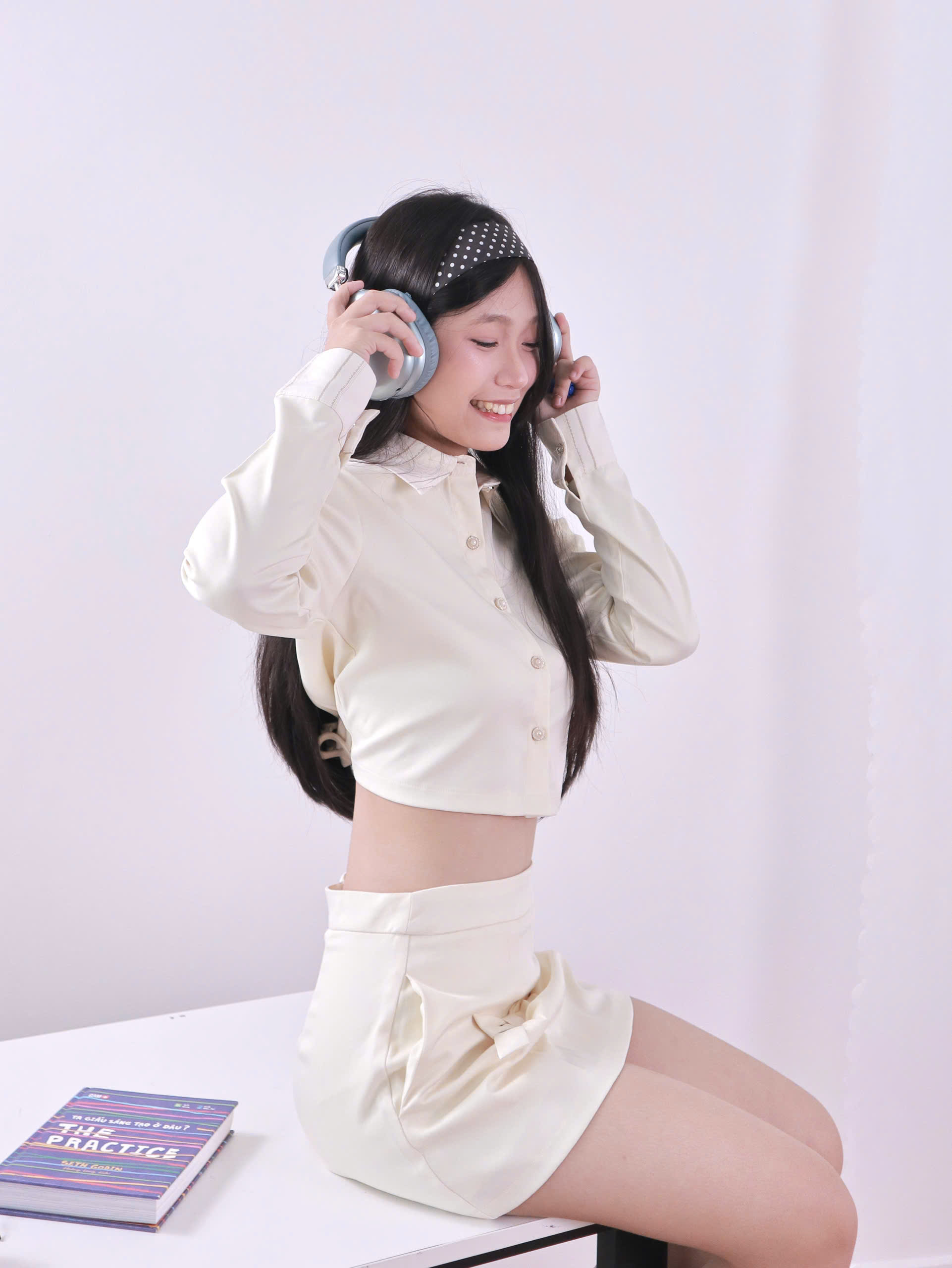 SE2120 - Set áo sơ mi TD kèm váy ngắn đính nơ