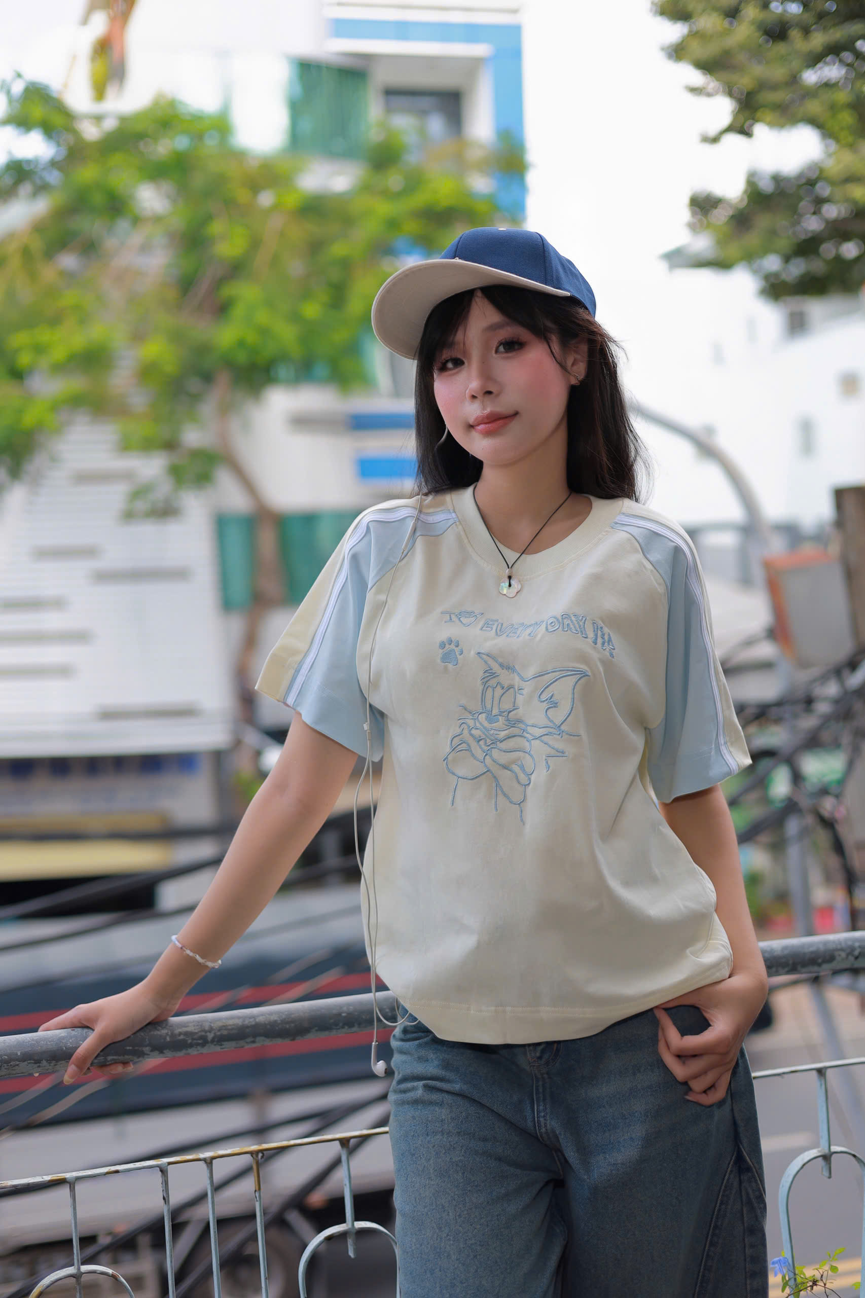 A29823- Áo thun TN phối tay thêu mèo Tom