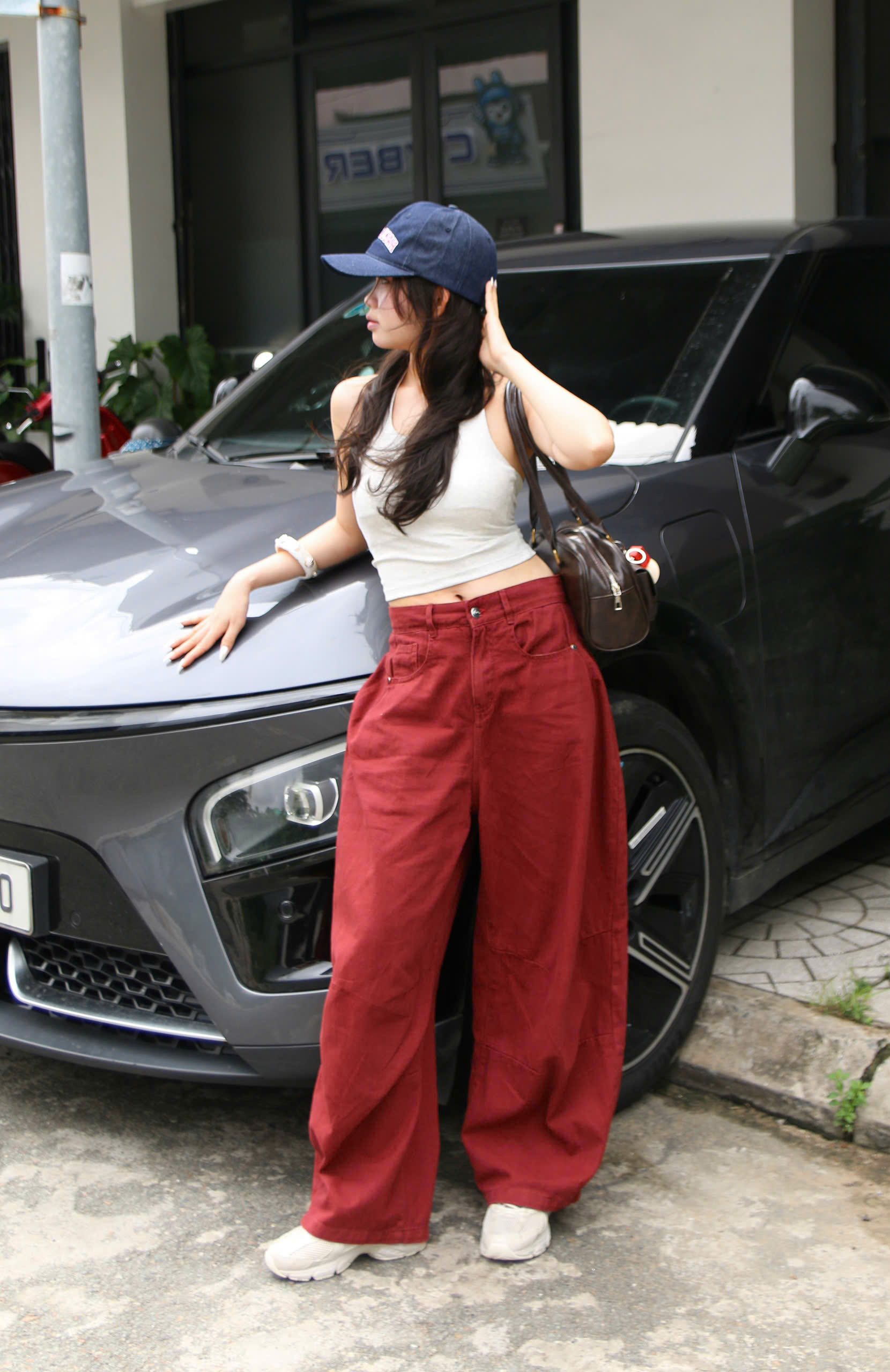 Q9901-	Quần khaki ống cong style cạp trễ