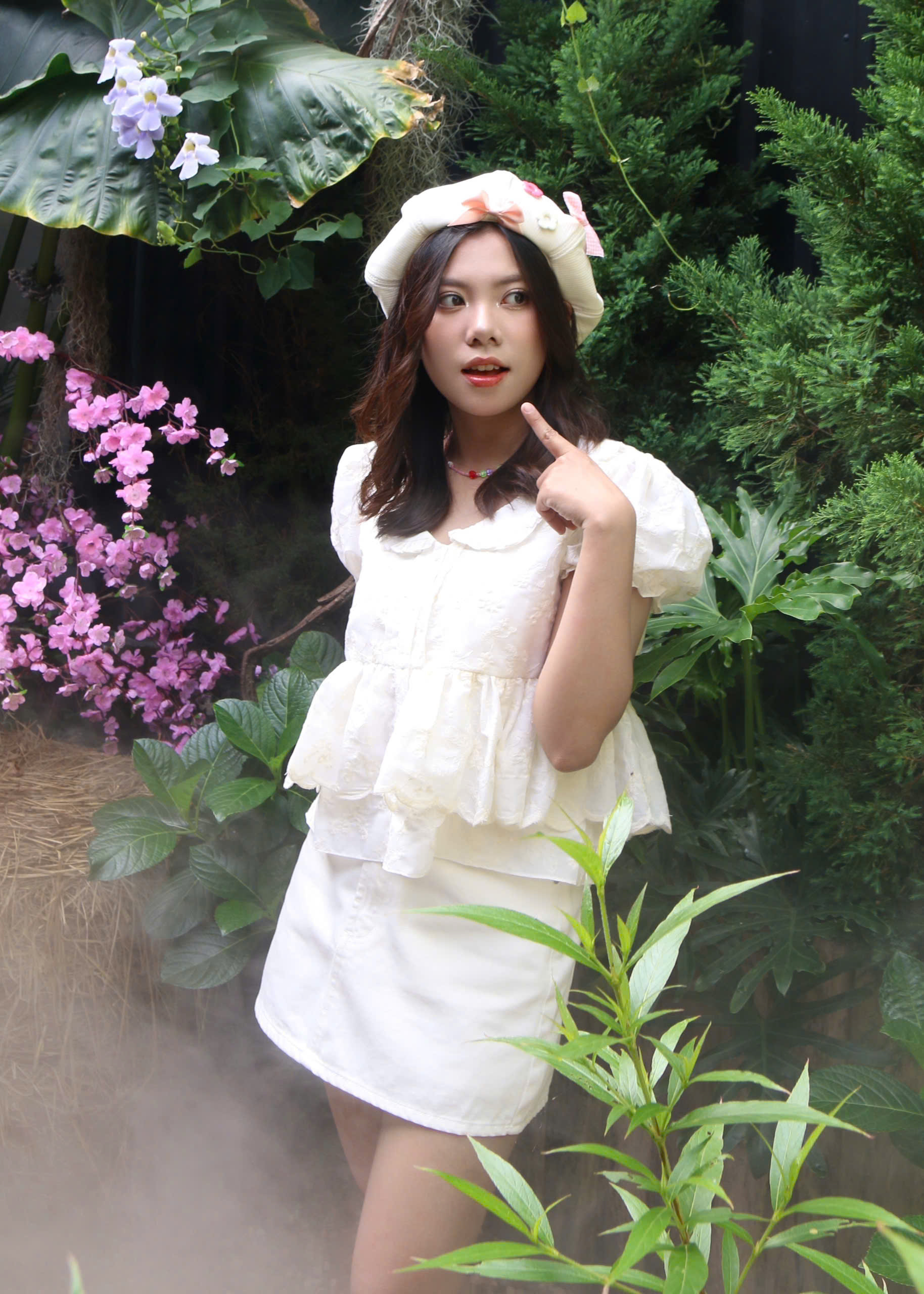 V4067 - 	V J ngắn chữ A lưng liền túi bầu