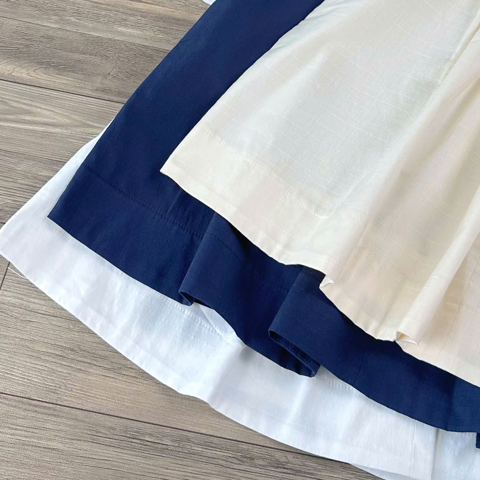 A29649 - A babydoll xếp li ngực