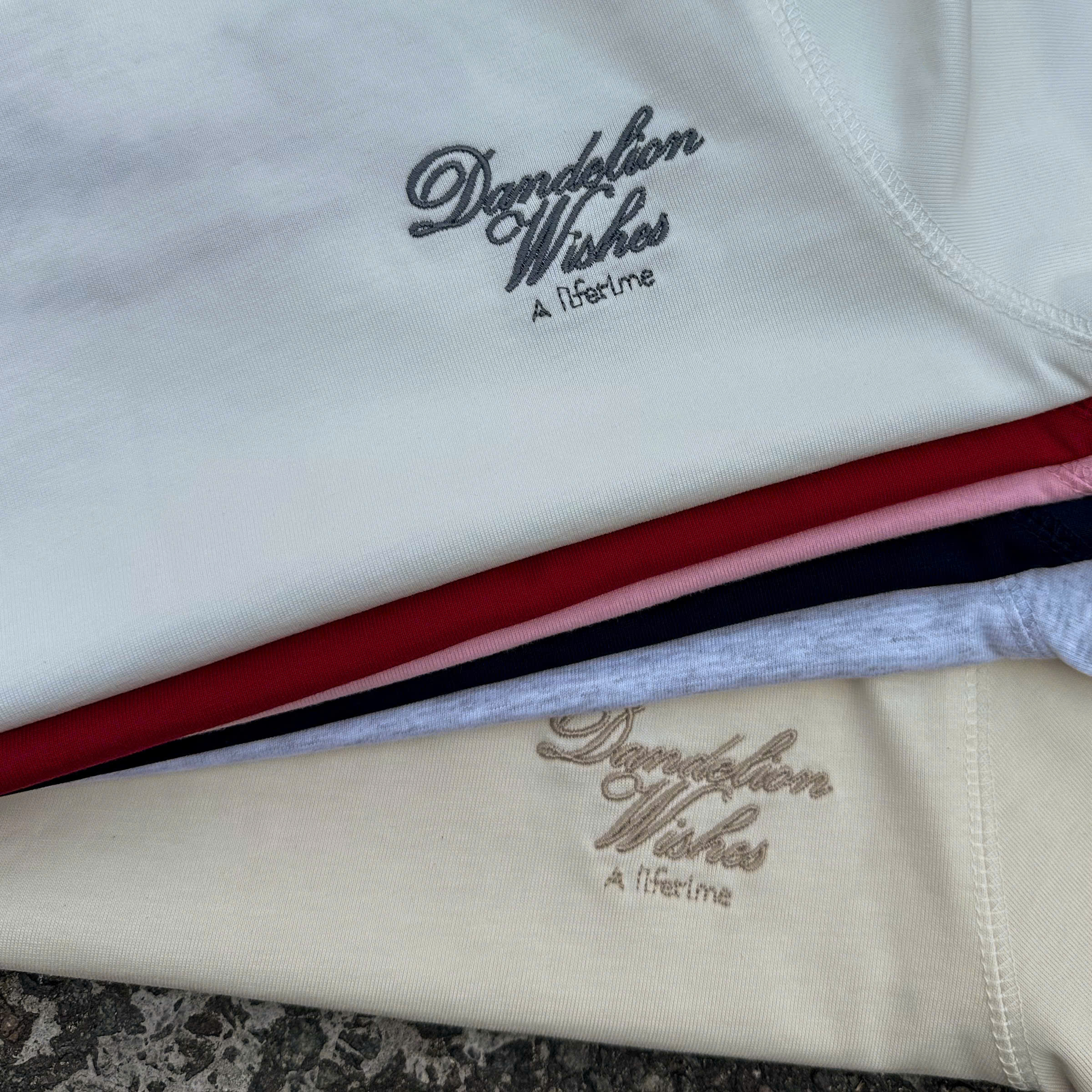 A29412 - A thun TN cổ tròn thêu Dandelion