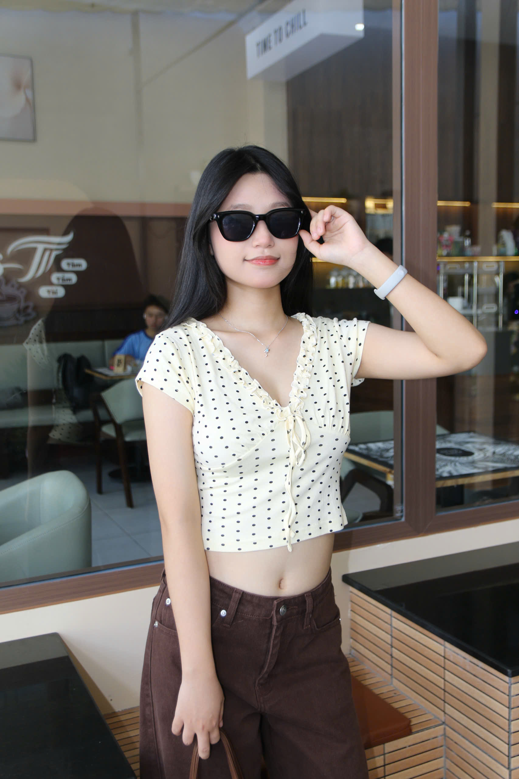Q9854 - Quần Jean ống cong rã giữa túi bầu