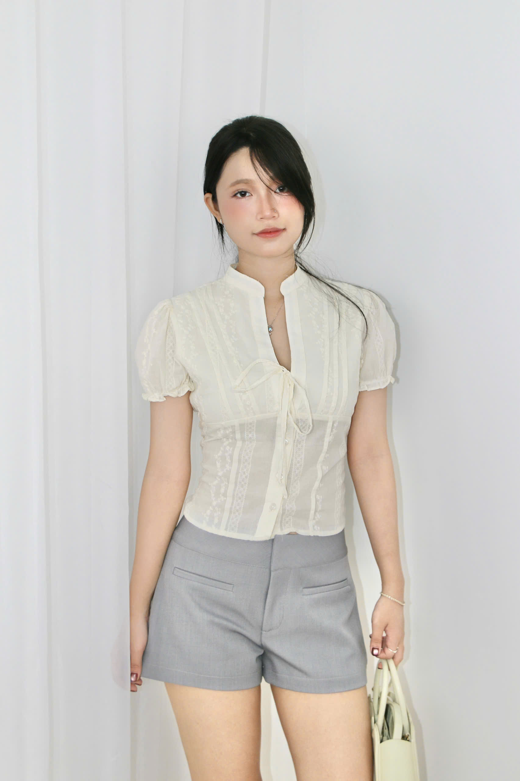 S3691 - Short kaki hàn túi mổ trước