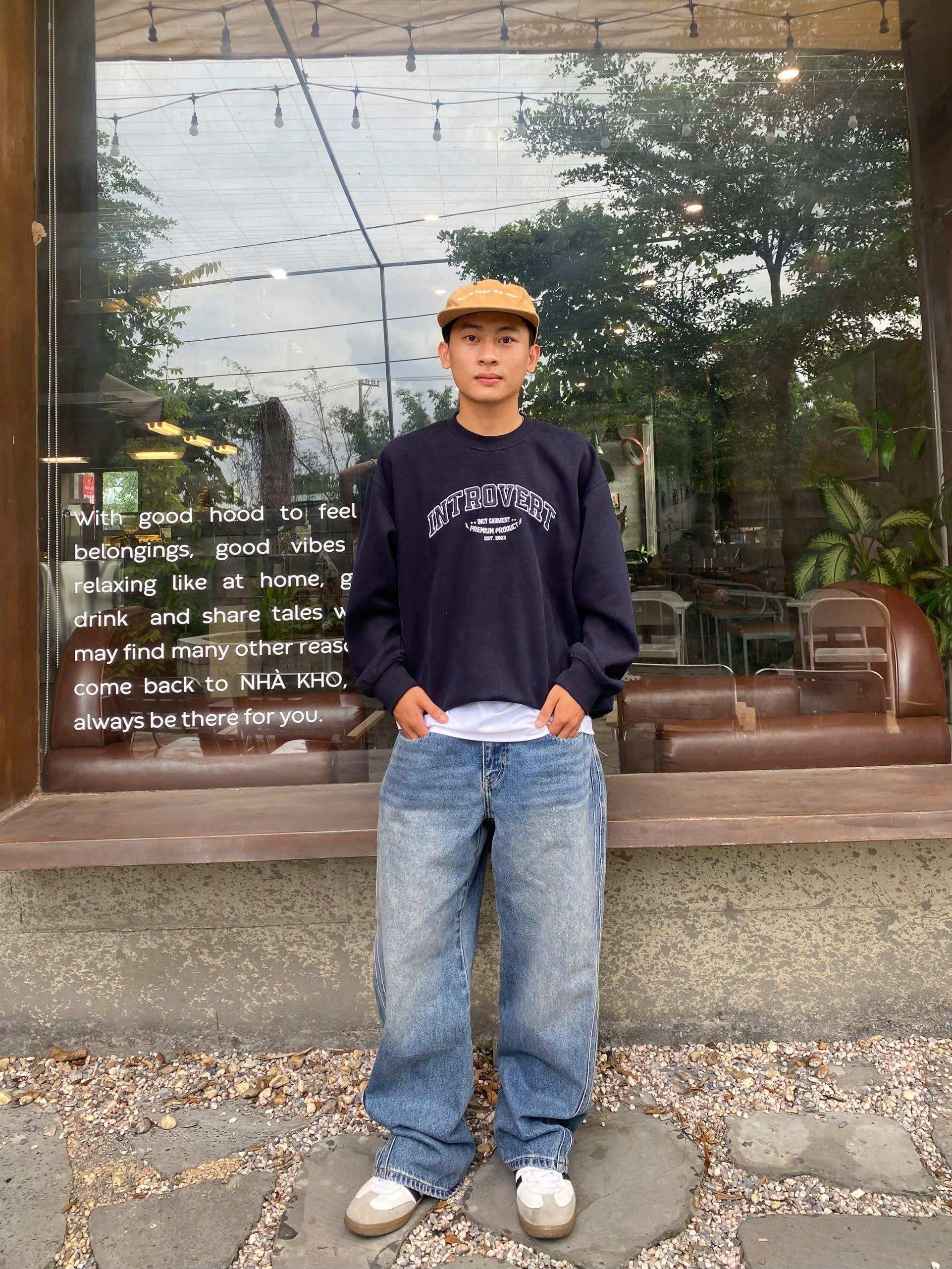 Q8791- 	Quần Jean nam ống suông rã 2 đường xéo