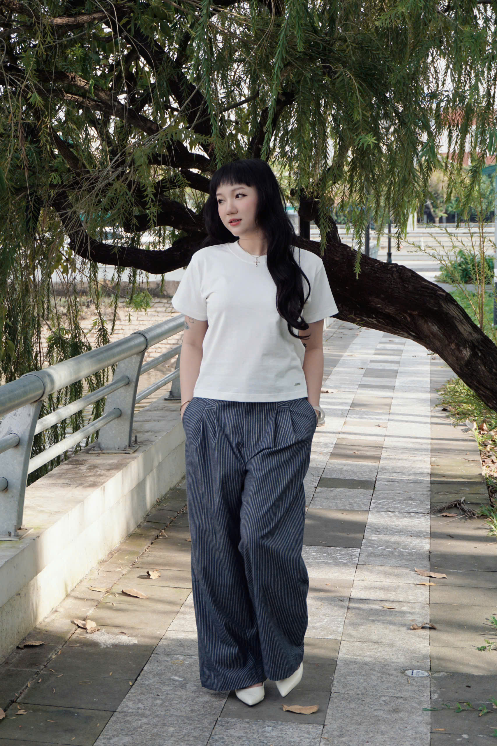 A29349 - A thun form gọn gắn Stick