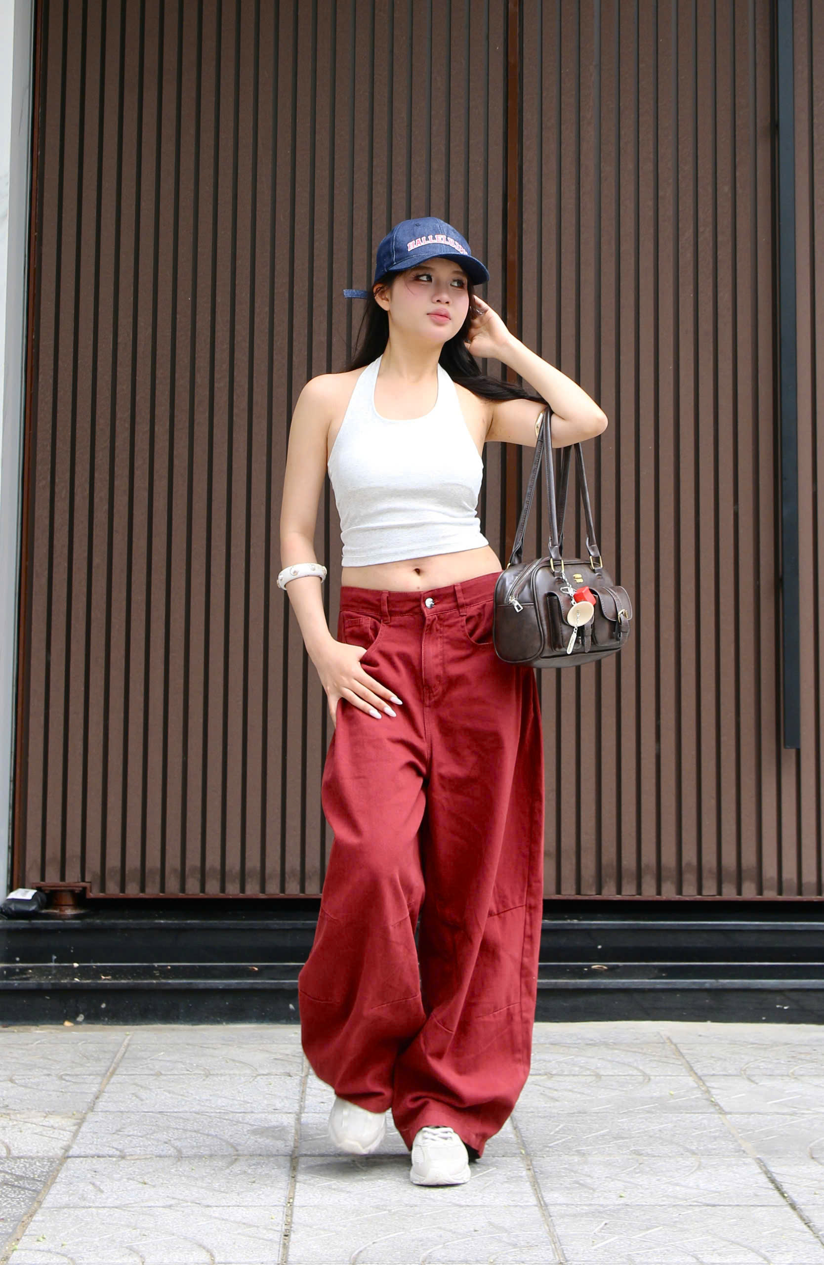 Q9901-	Quần khaki ống cong style cạp trễ