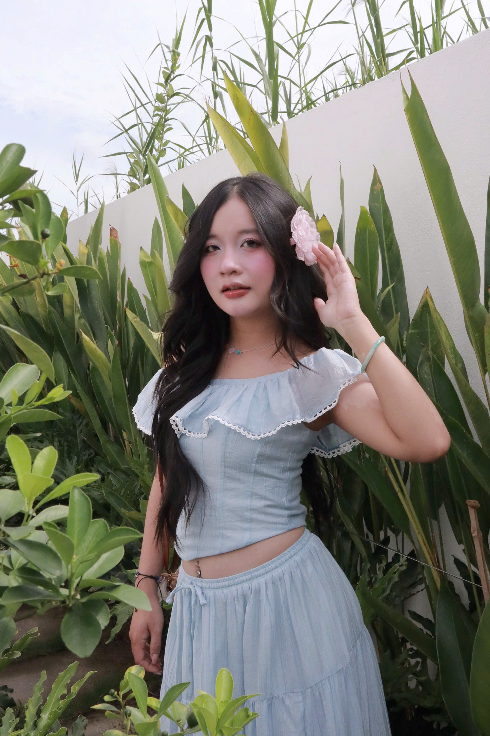 SE2118 - SE áo trễ vai phối ren kèm váy dài