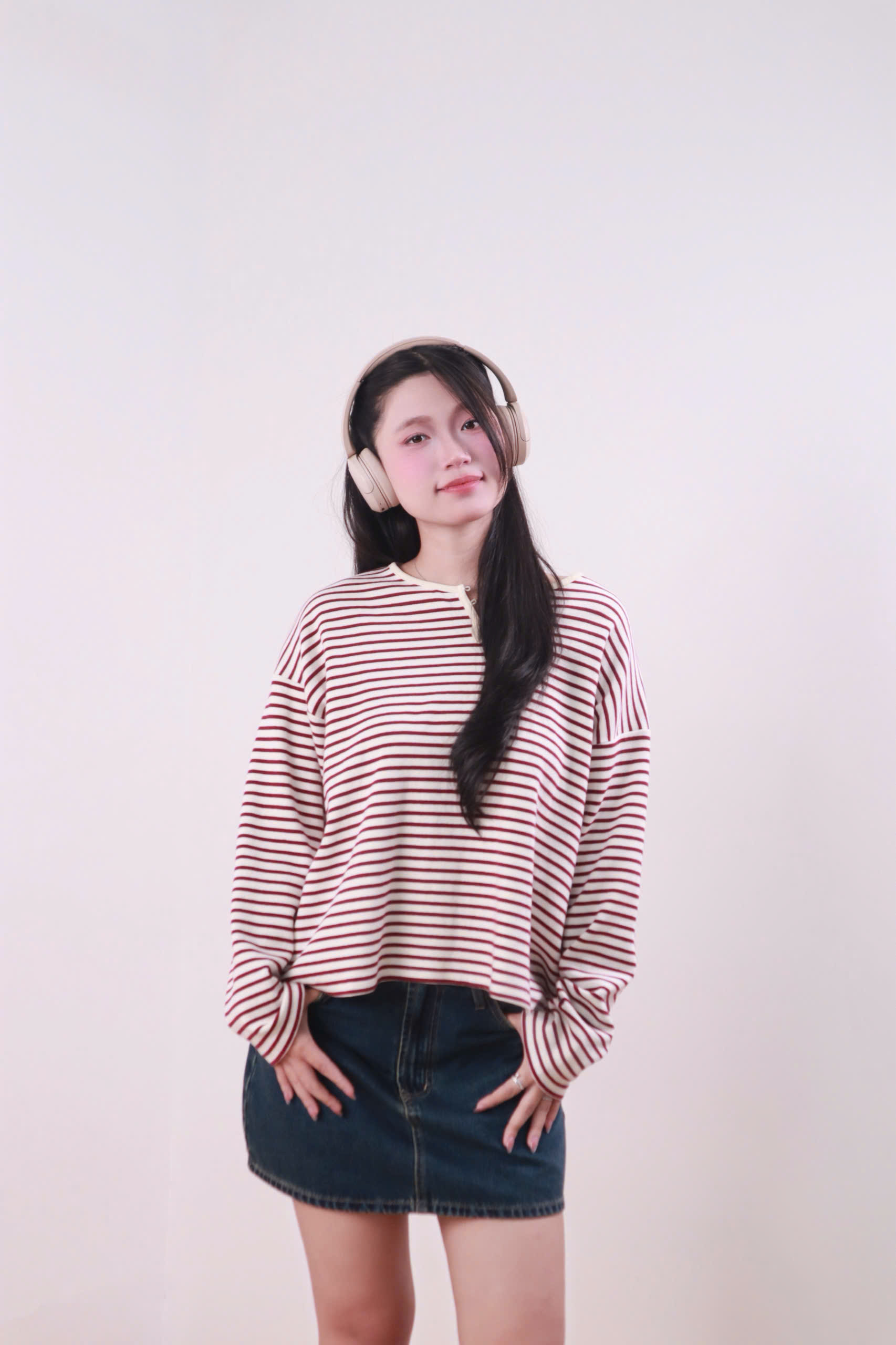 A30033- Áo sweater sọc viền cổ 3 nút