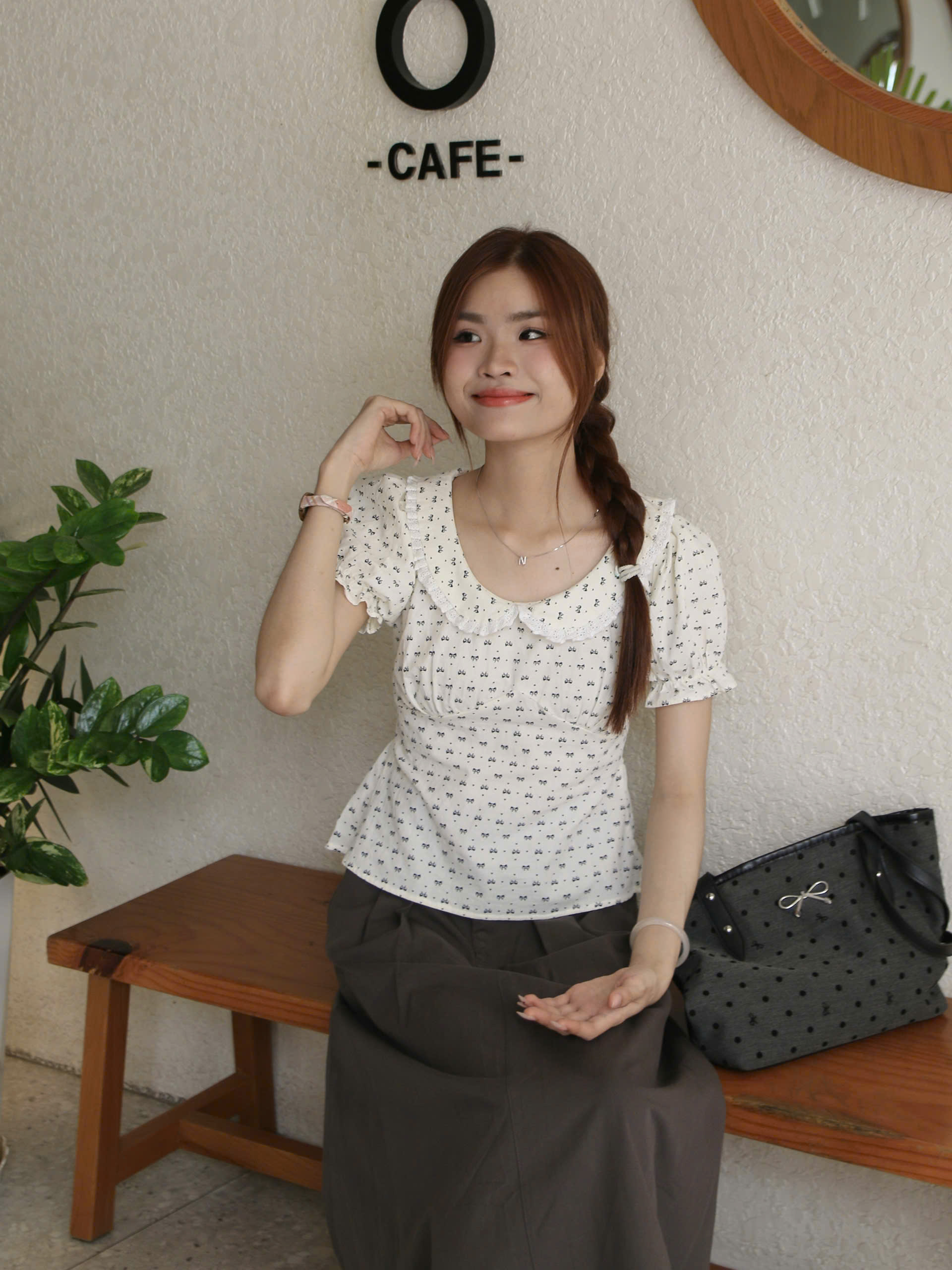 A29211 - A cổ sen phối ren smocking sau