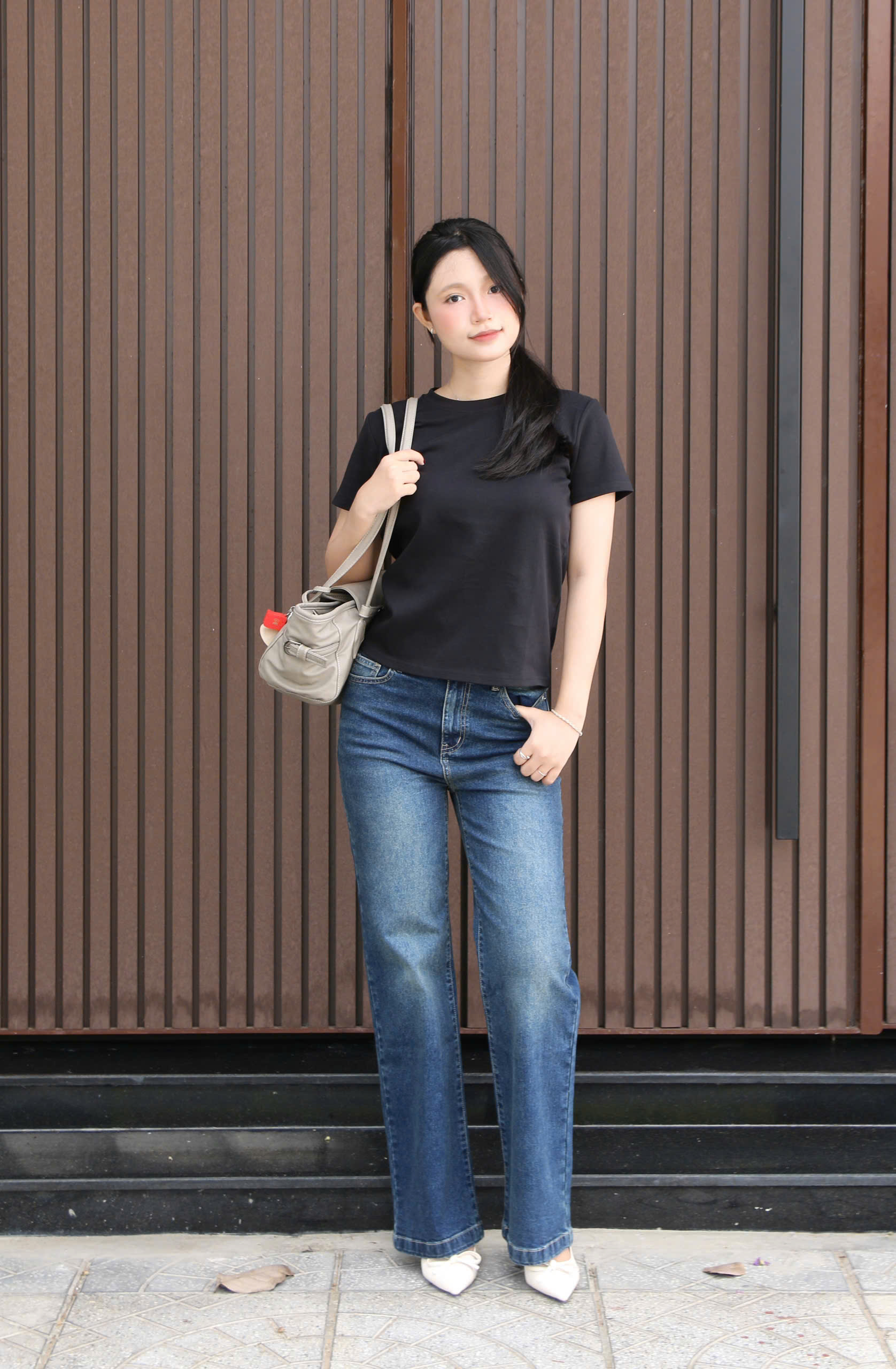 Q9907-	Quần Jean ống suông