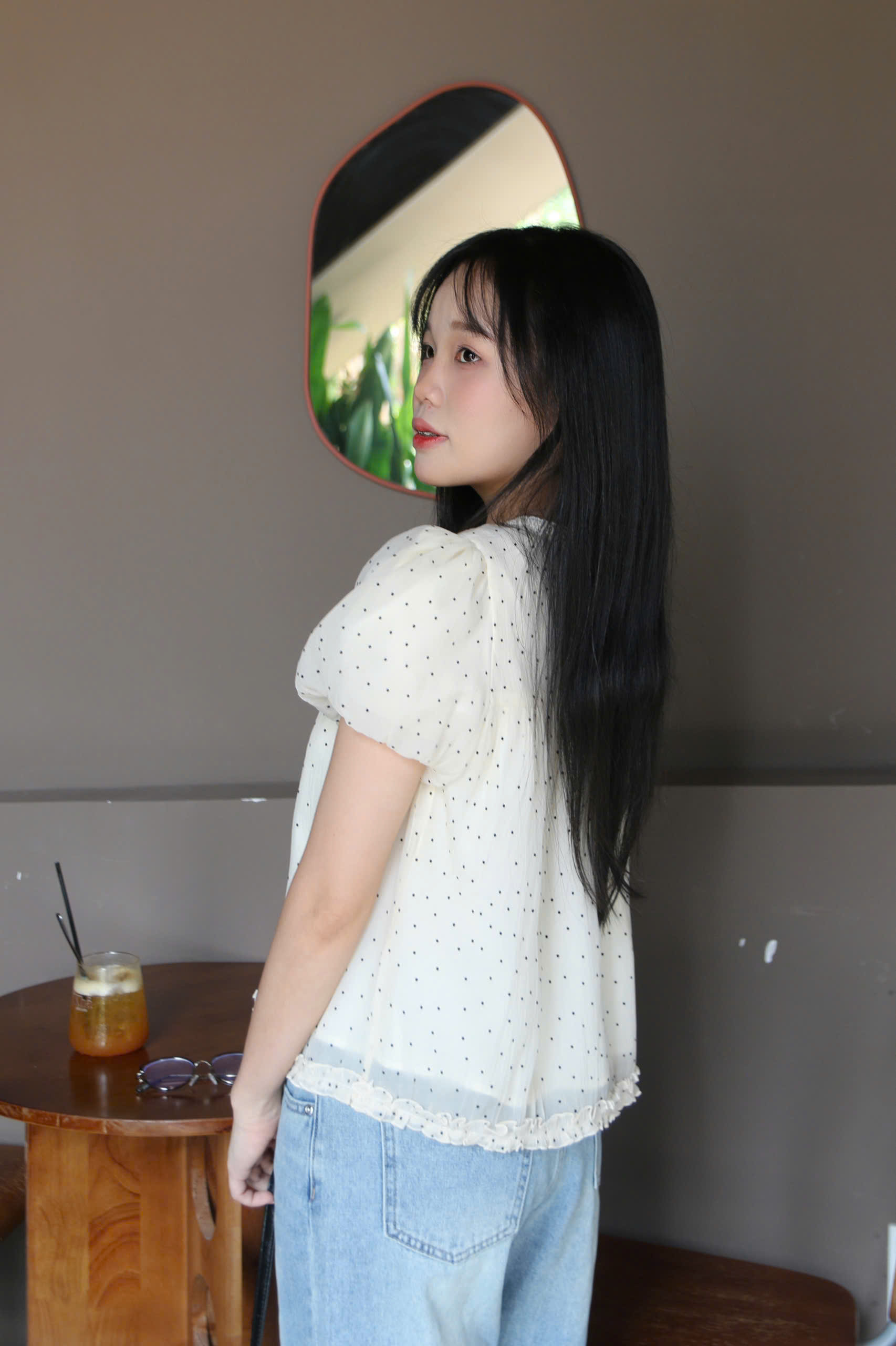 A29638 - A kiểu phối ren cổ bèo lai