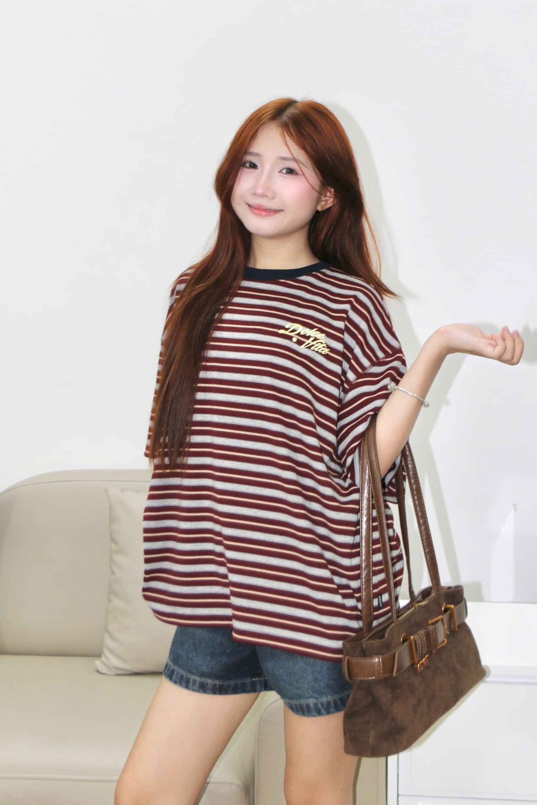 A29781- Áo thun boxy sọc thêu Dolce