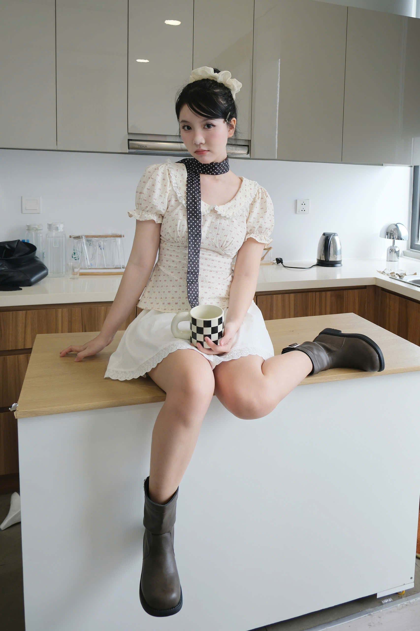 A29211 - A cổ sen phối ren smocking sau