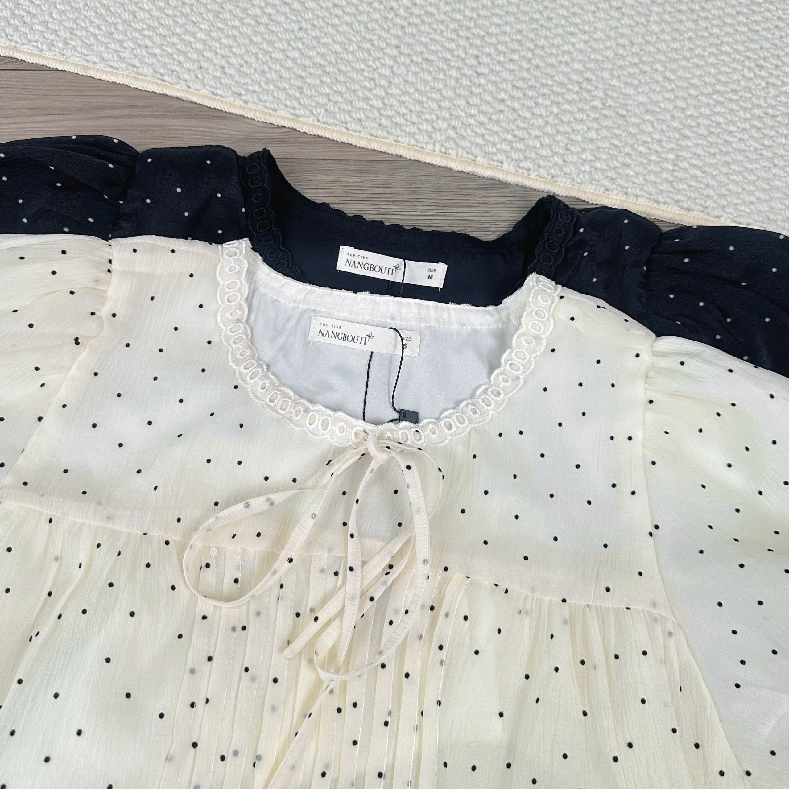 A29638 - A kiểu phối ren cổ bèo lai