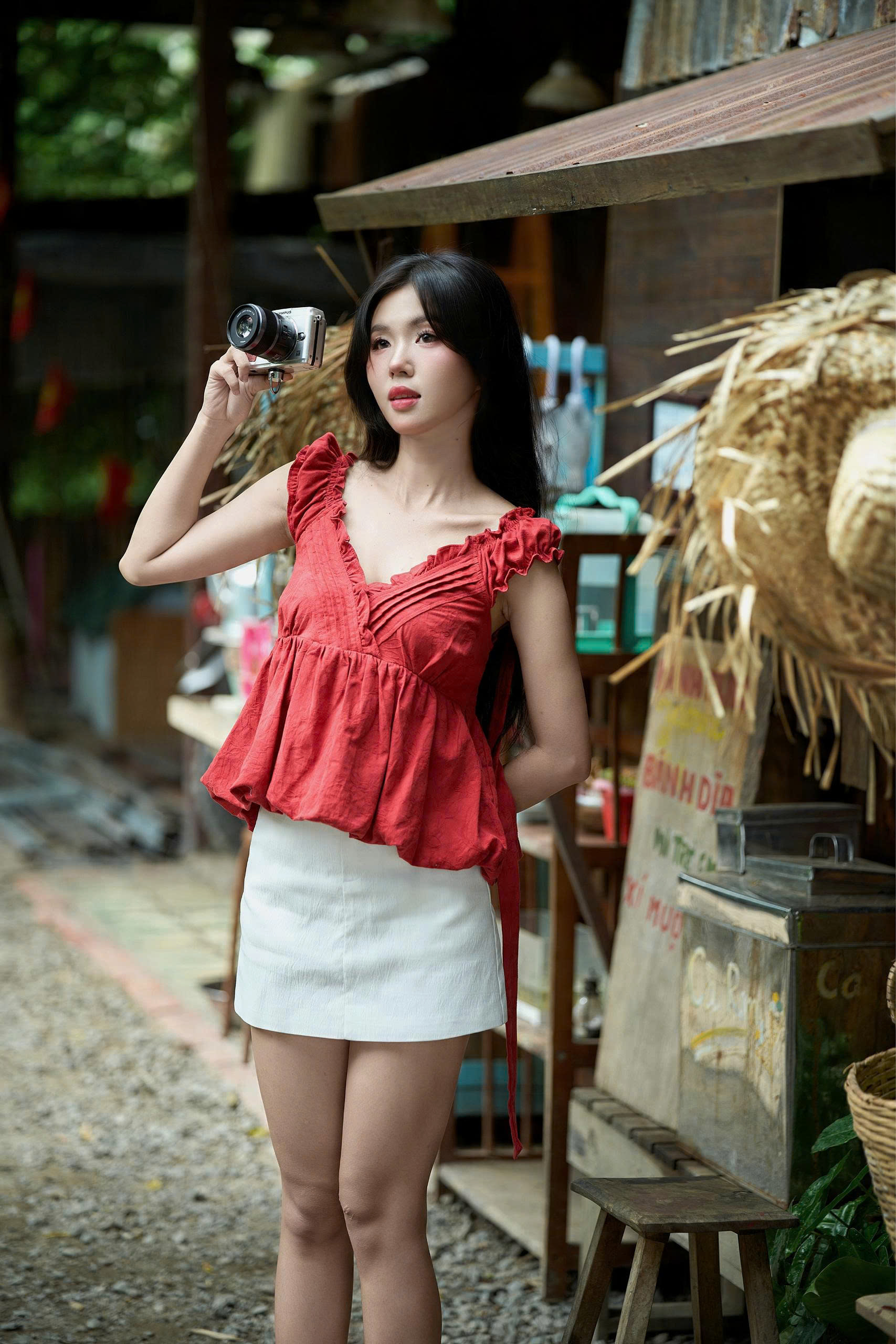 A29821 - Áo cổ tim smocking bí