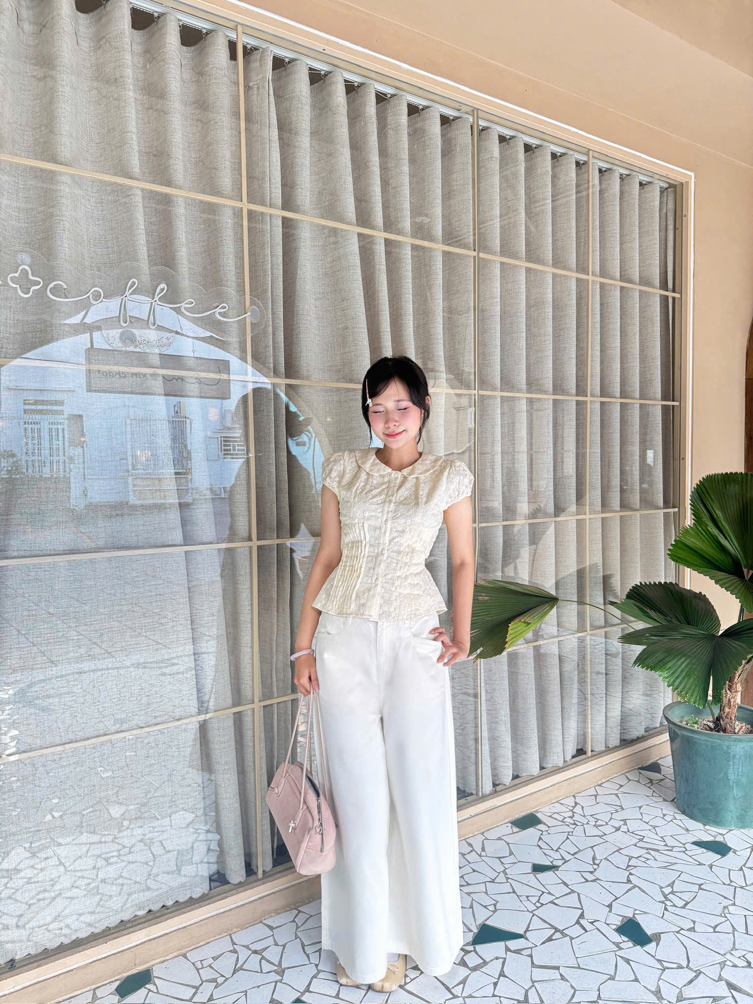 Q9770 - Q J ống loe