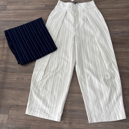 Q9885- 	Quần dài nhấn li trước