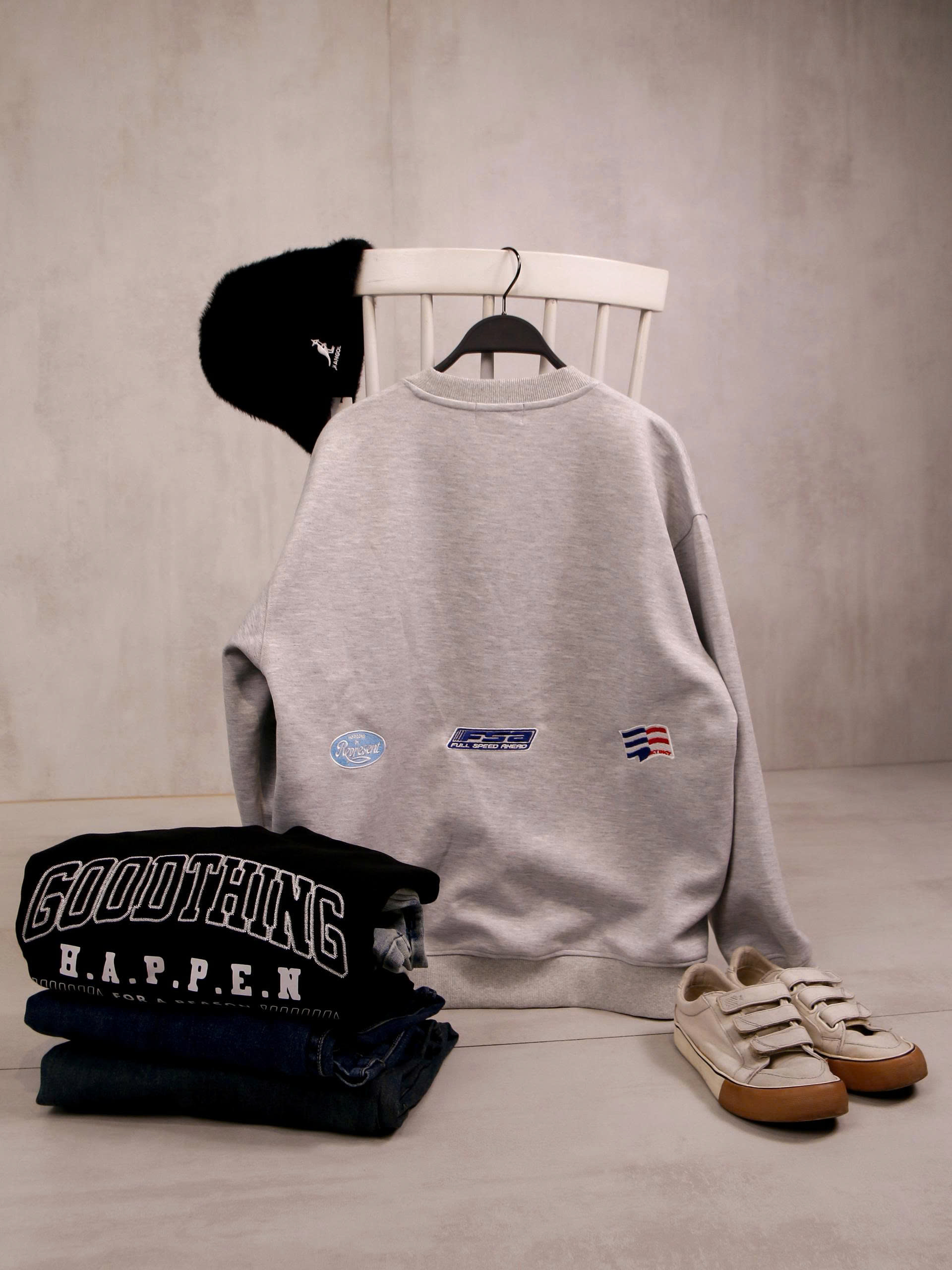 A29171 - A sweater nam in thêu Good Thing