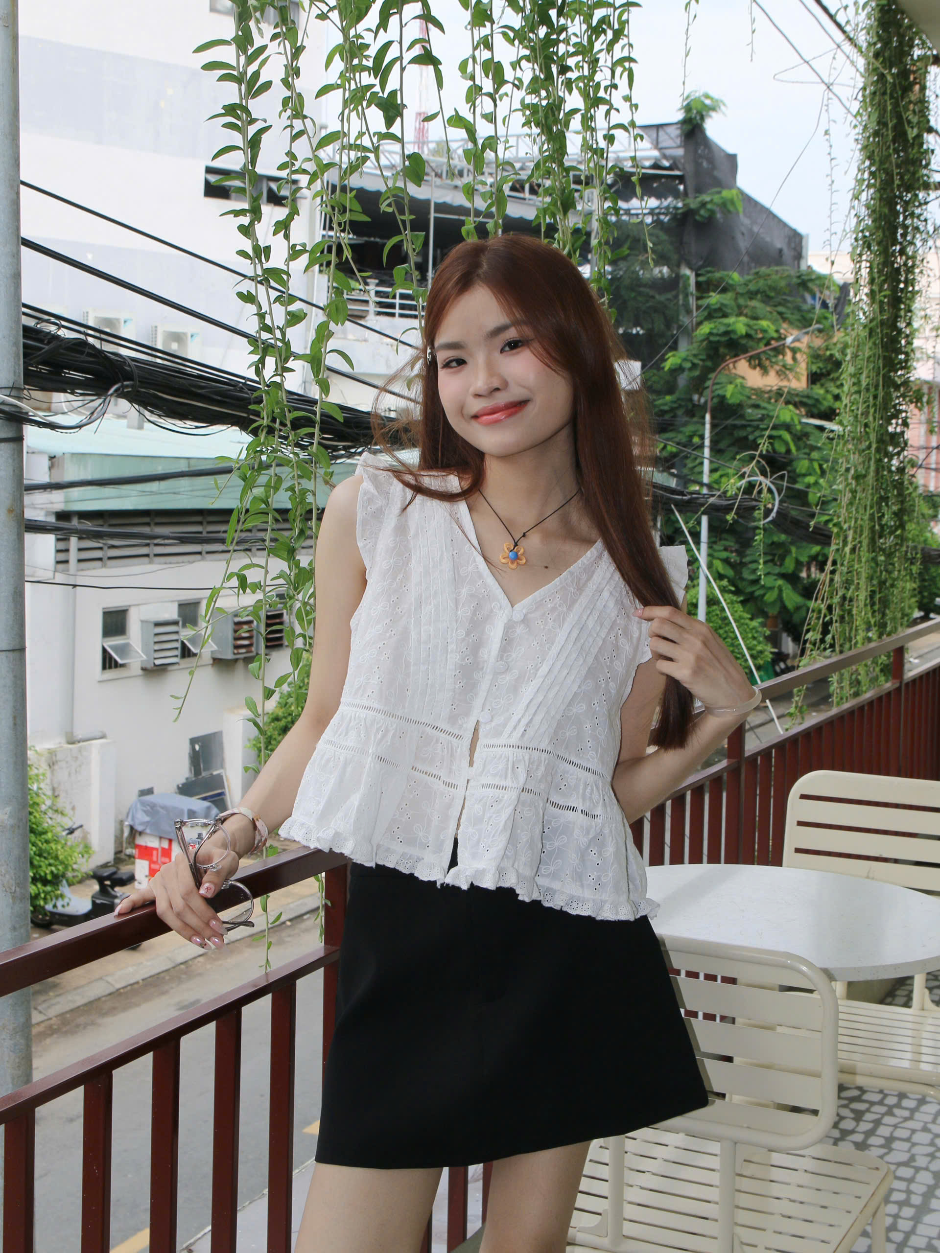 V4020 - V ngắn 2 túi sườn