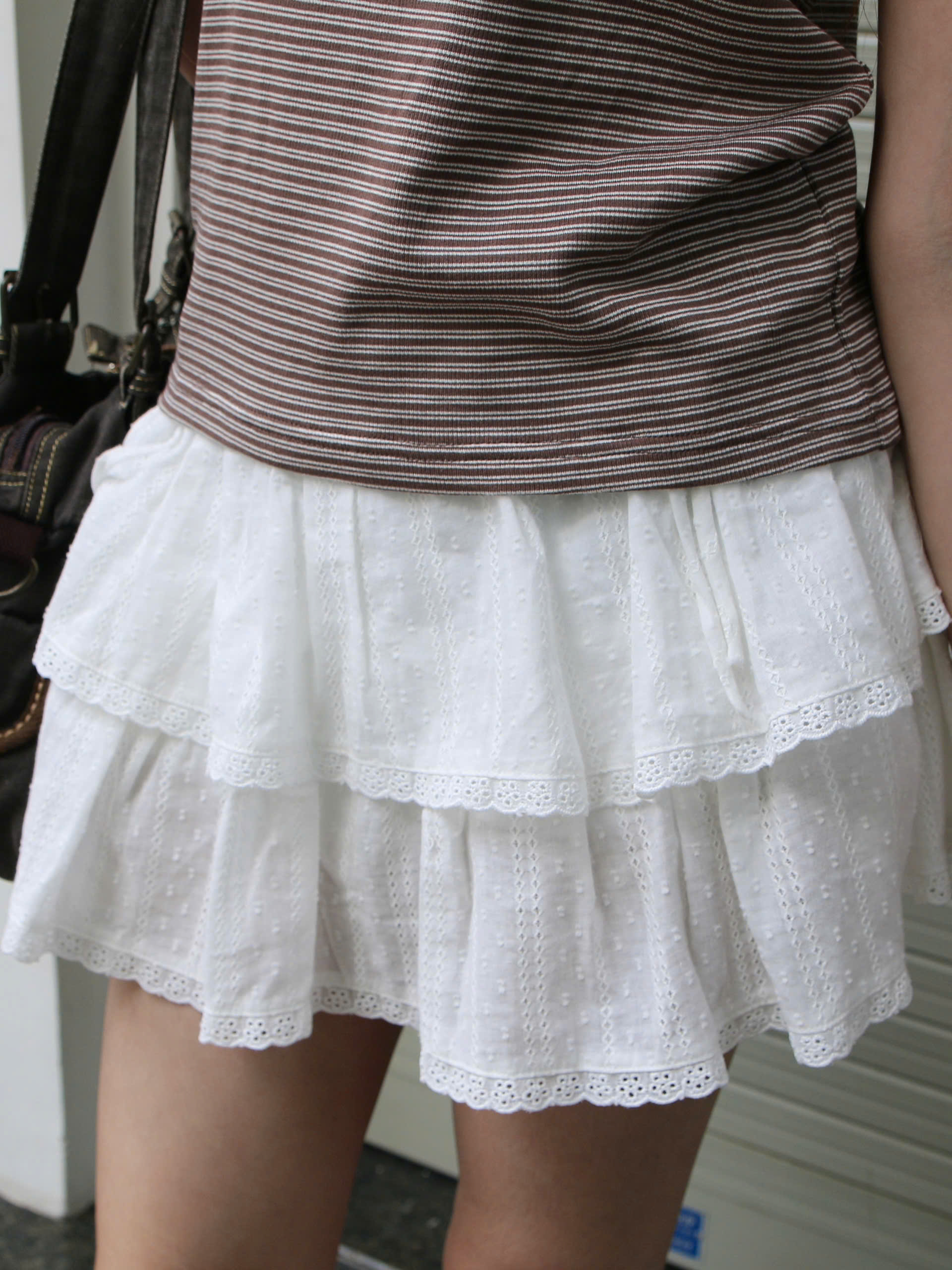 V3987 - V xếp ly phối ren đính nơ
