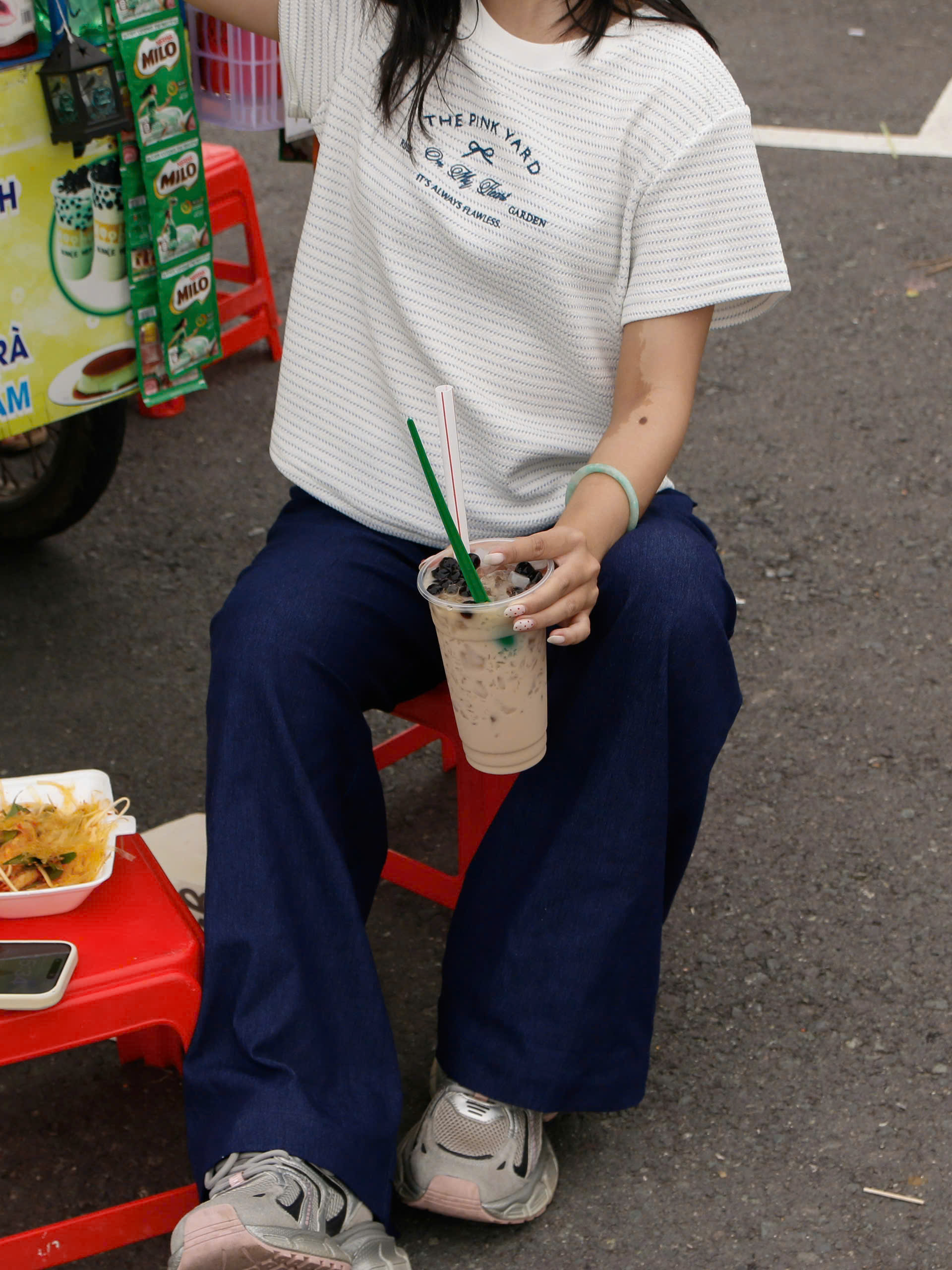 A29224 - A thun sọc thêu Pink