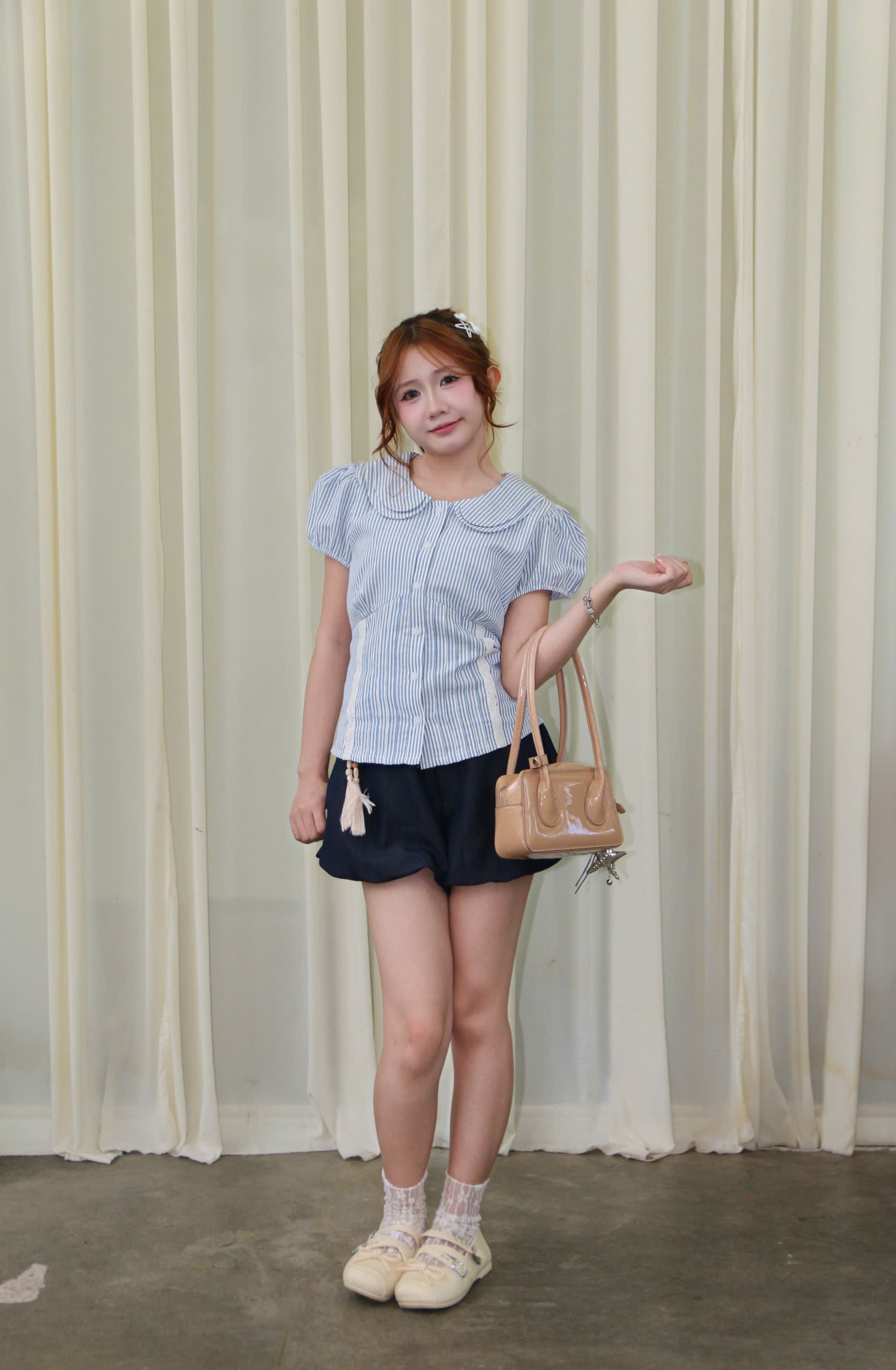 A30035- Áo so mi cổ sen đôi phối ren xếp li xô thêu