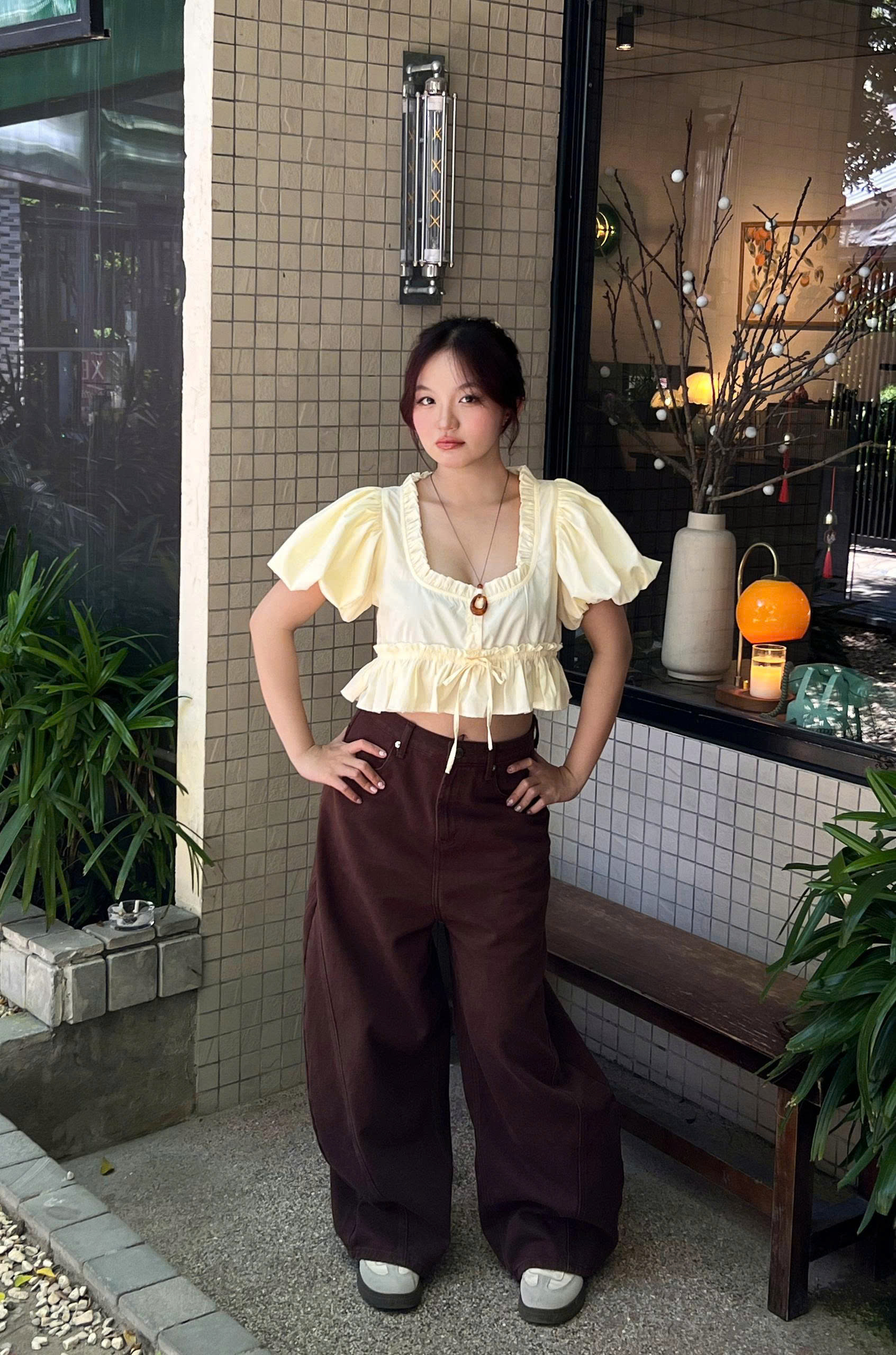 A29888 - Áo kiểu cổ vuông bèo tay bí